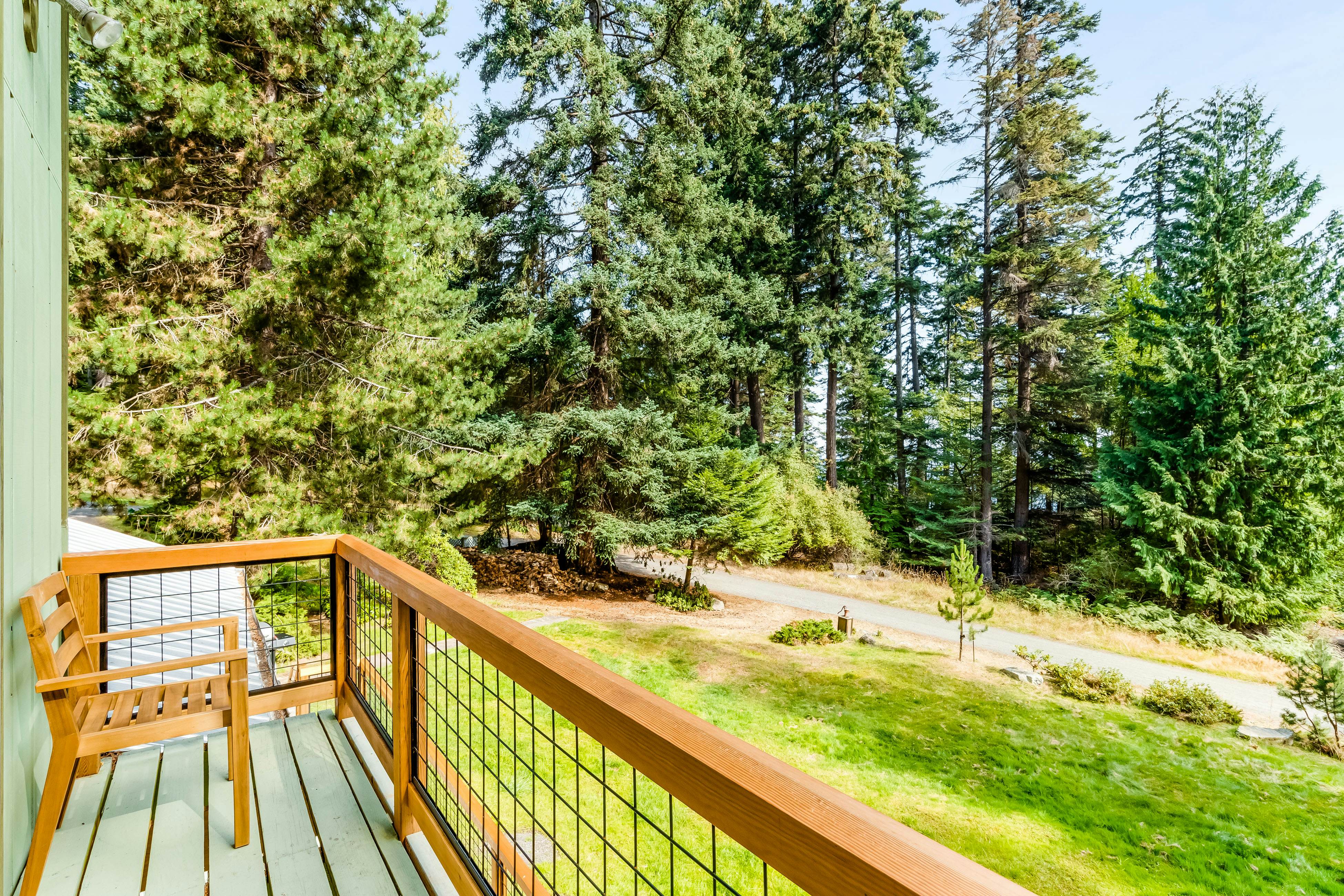 Tall Cedars Cabin By The Water