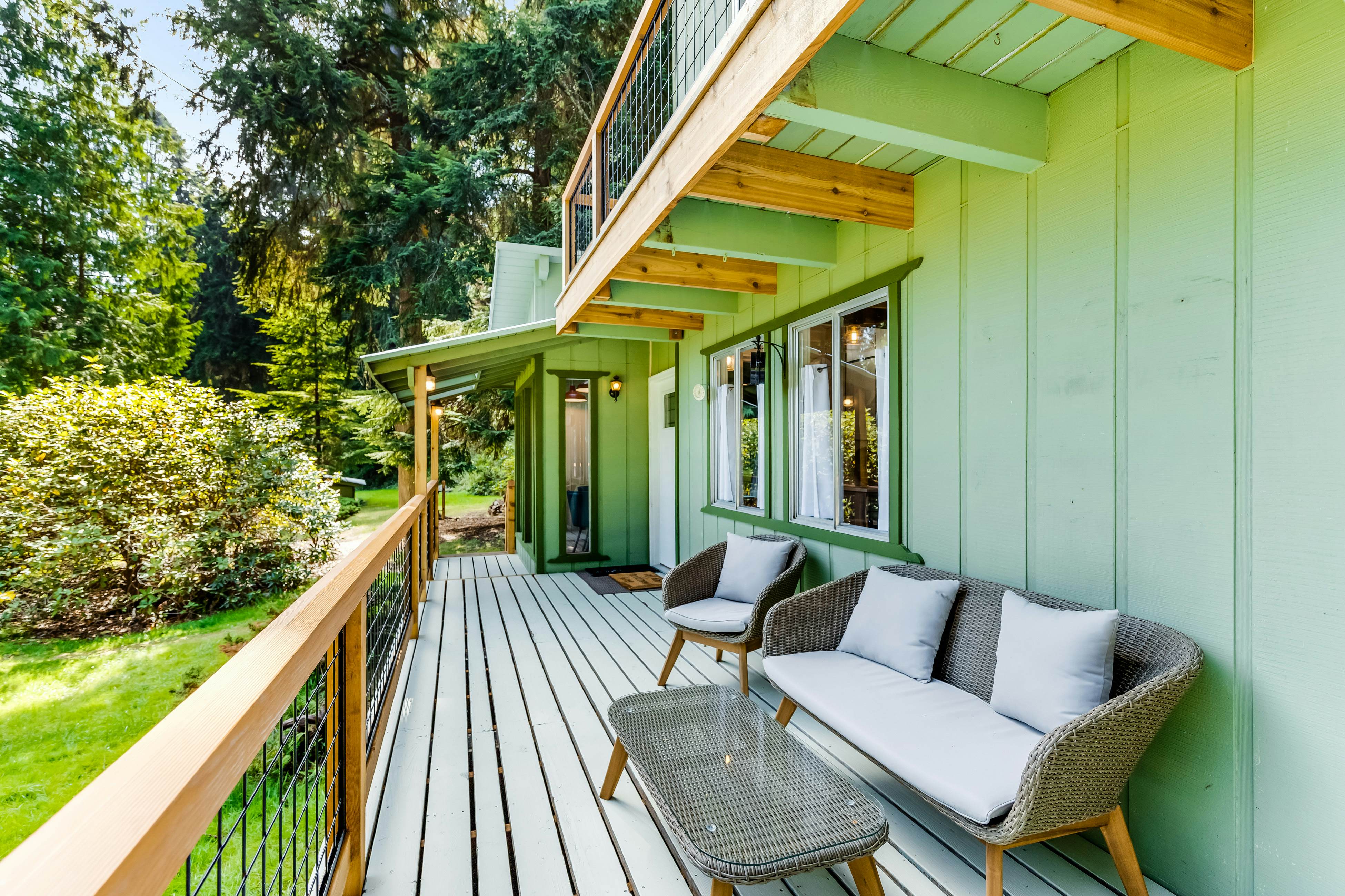 Tall Cedars Cabin By The Water