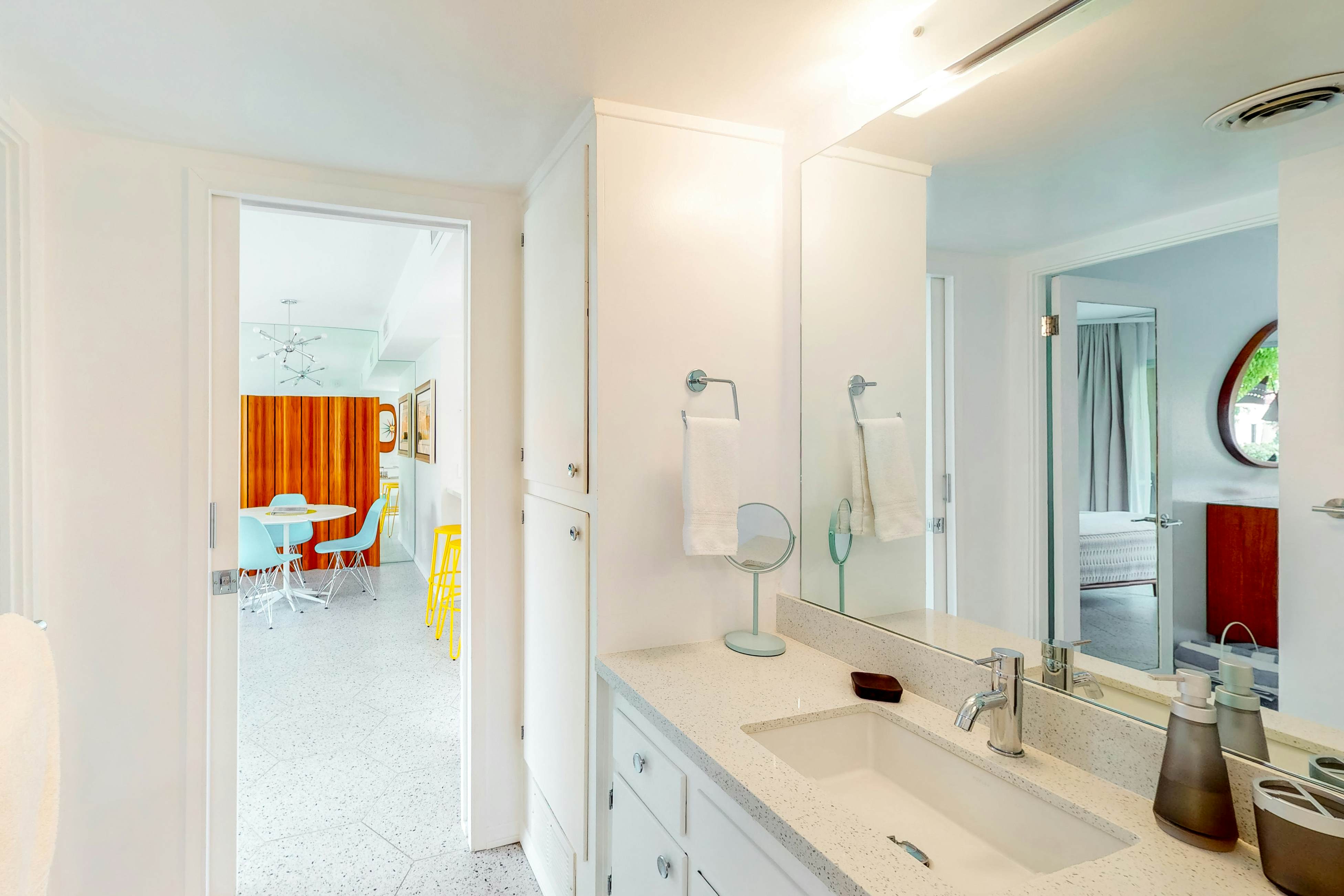 Coco Cabana Hideaway - 69210