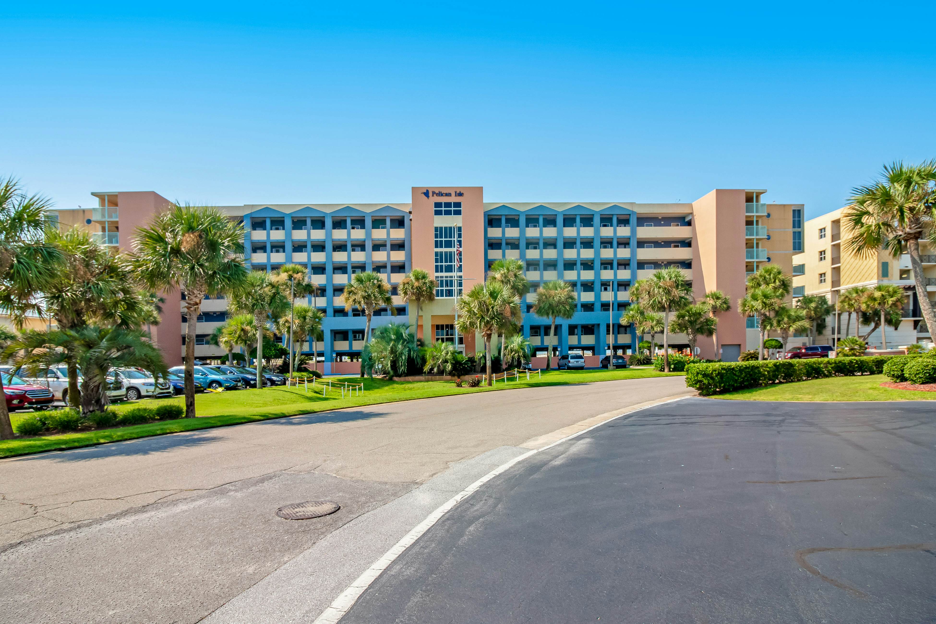 Pelican Isle 606