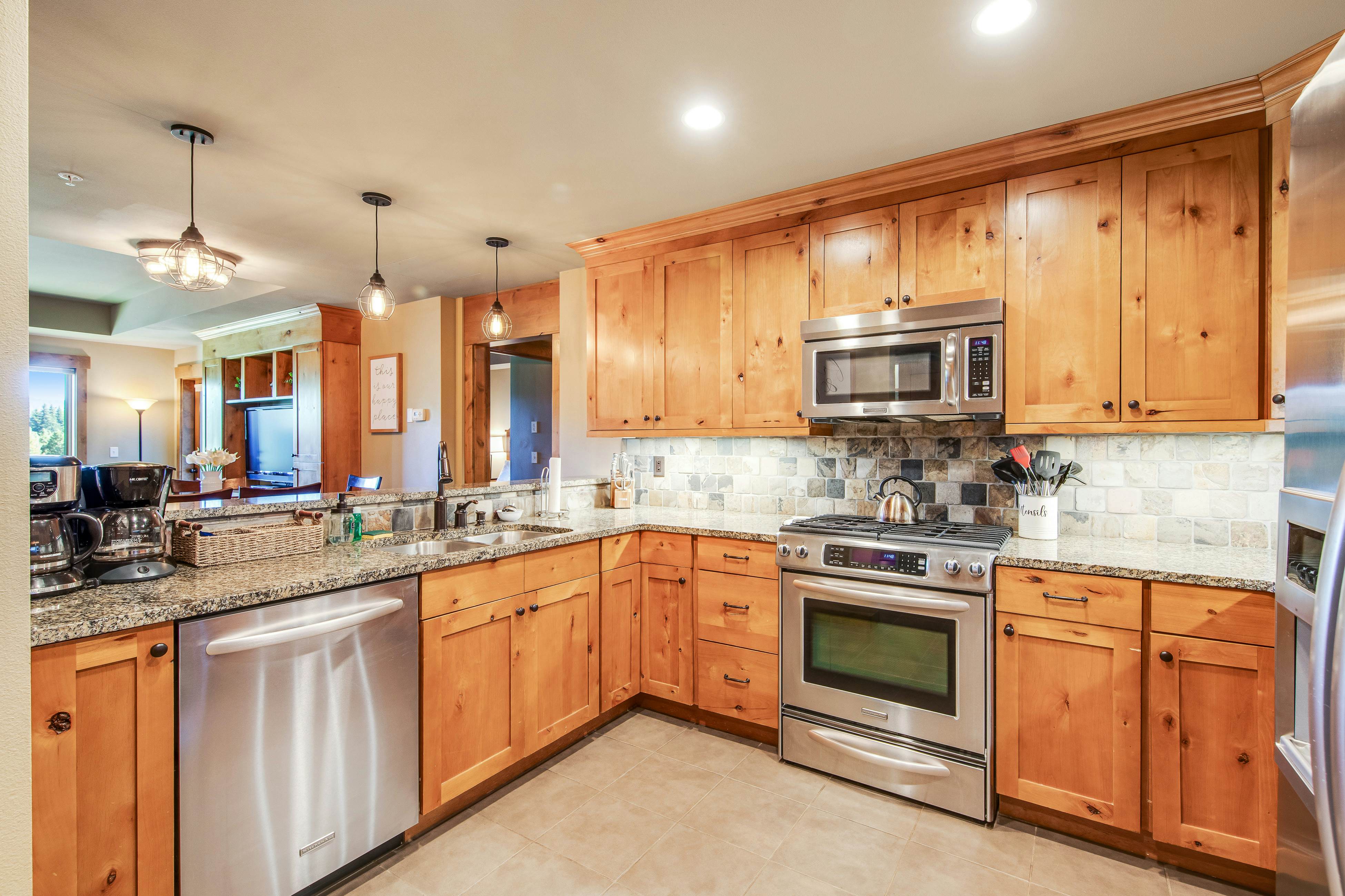 Trailhead Lodge #302