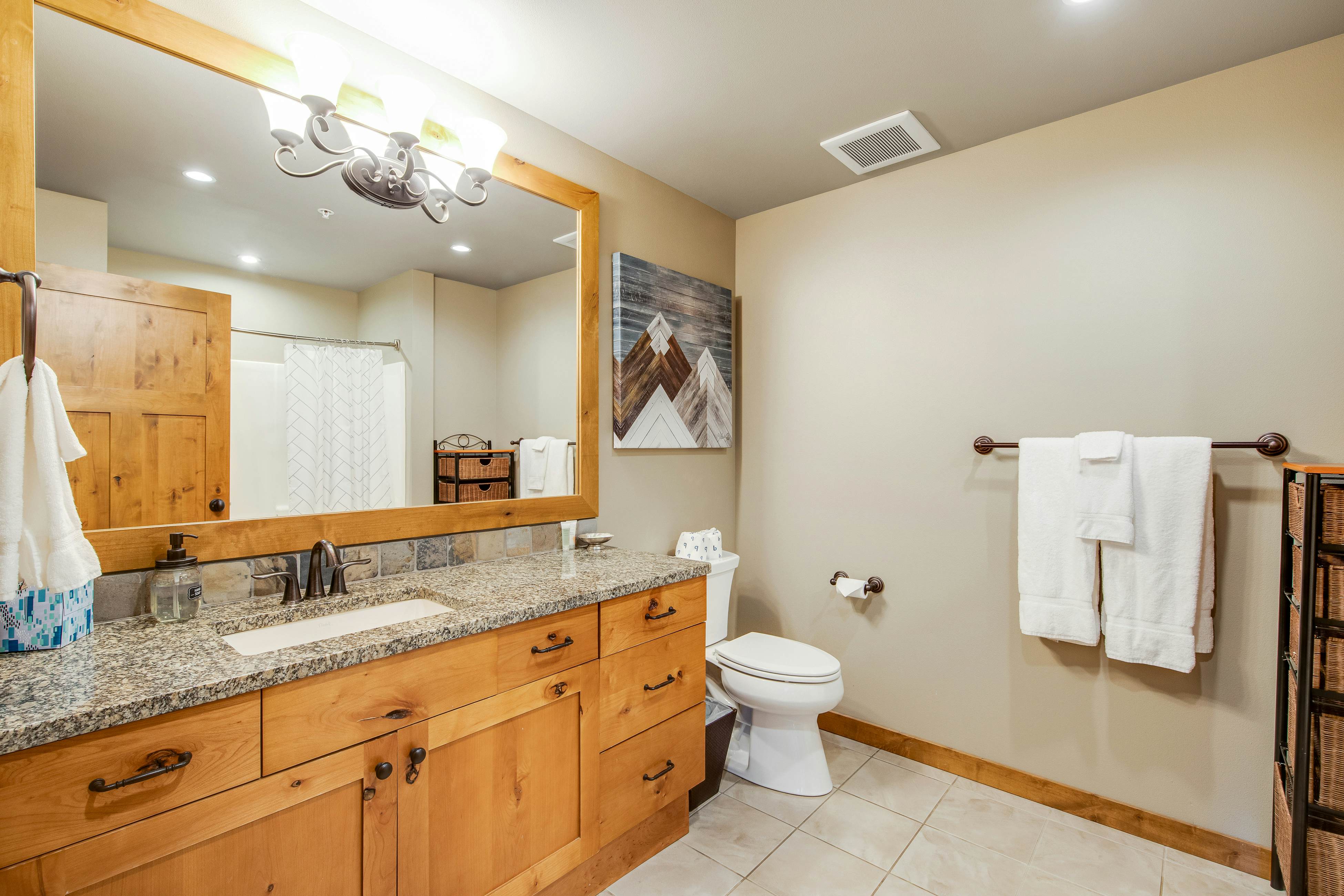 Trailhead Lodge #302