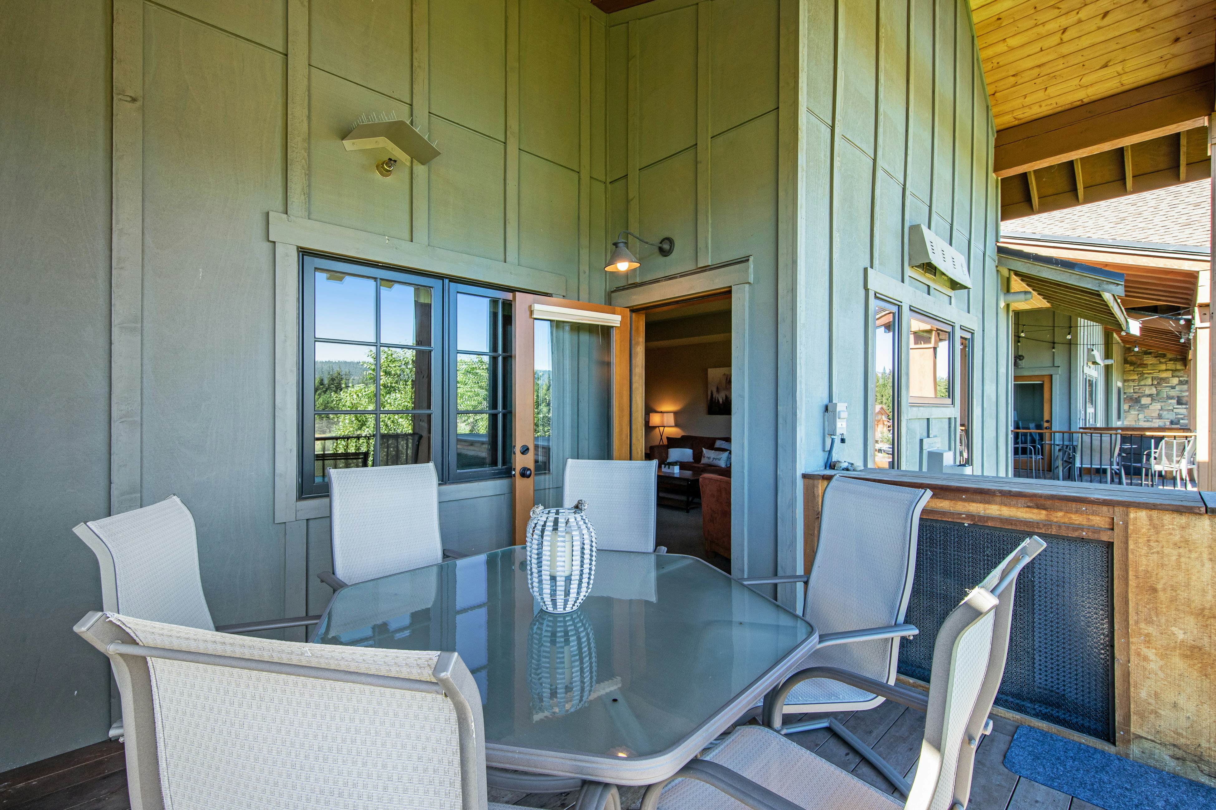 Trailhead Lodge #302