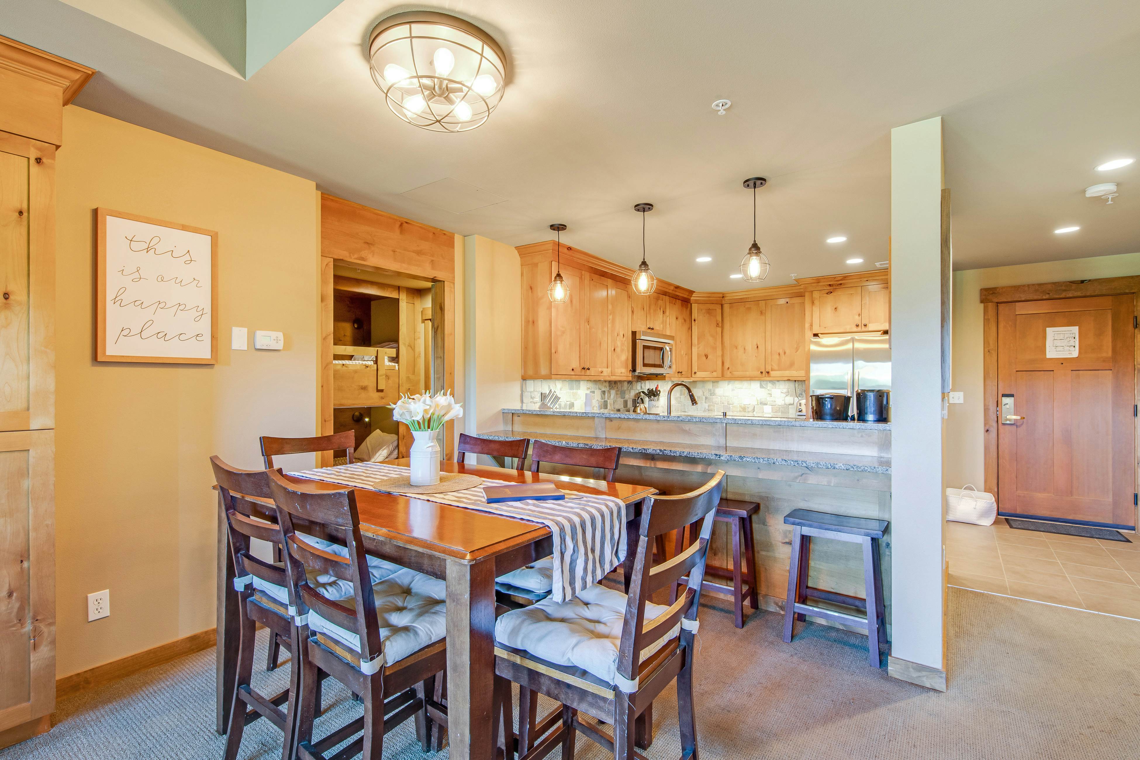 Trailhead Lodge #302