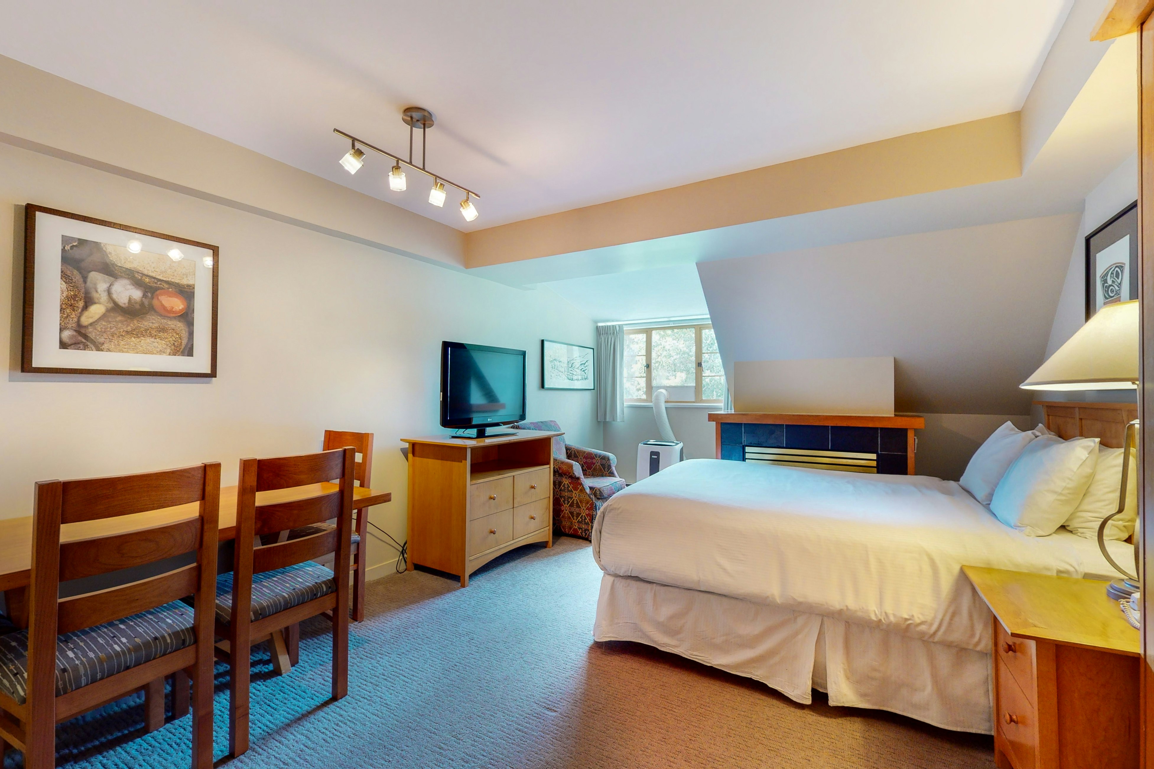 Whistler Peak Lodge 505