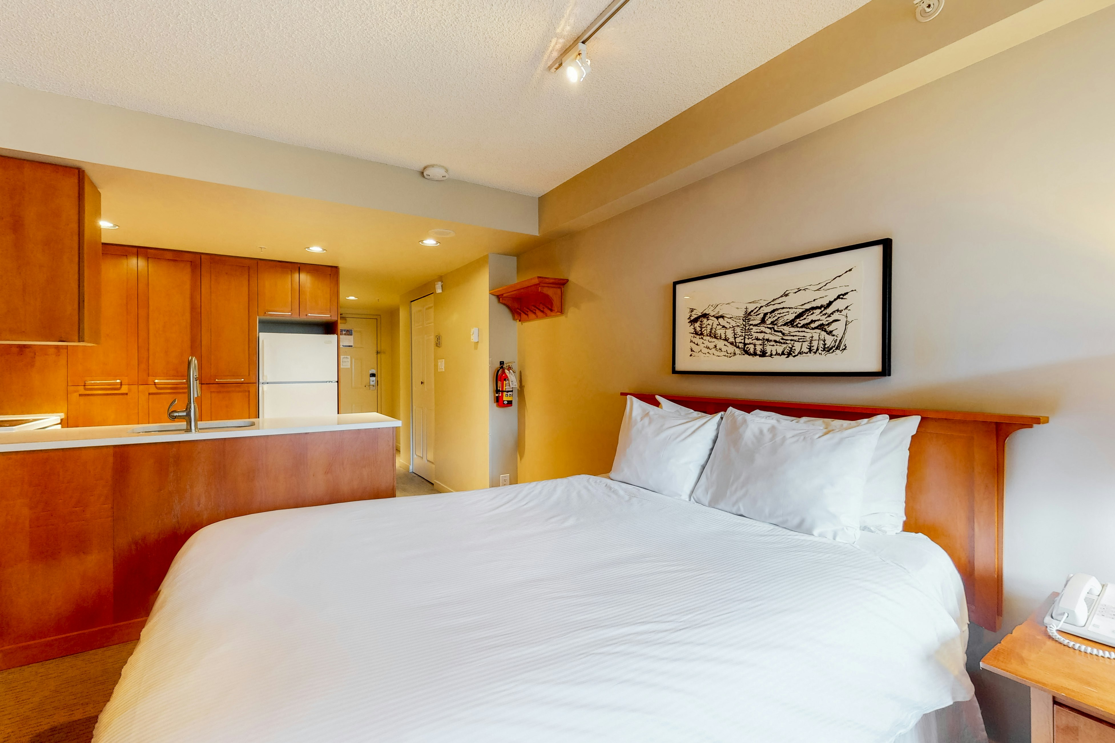 Whistler Peak Lodge 502