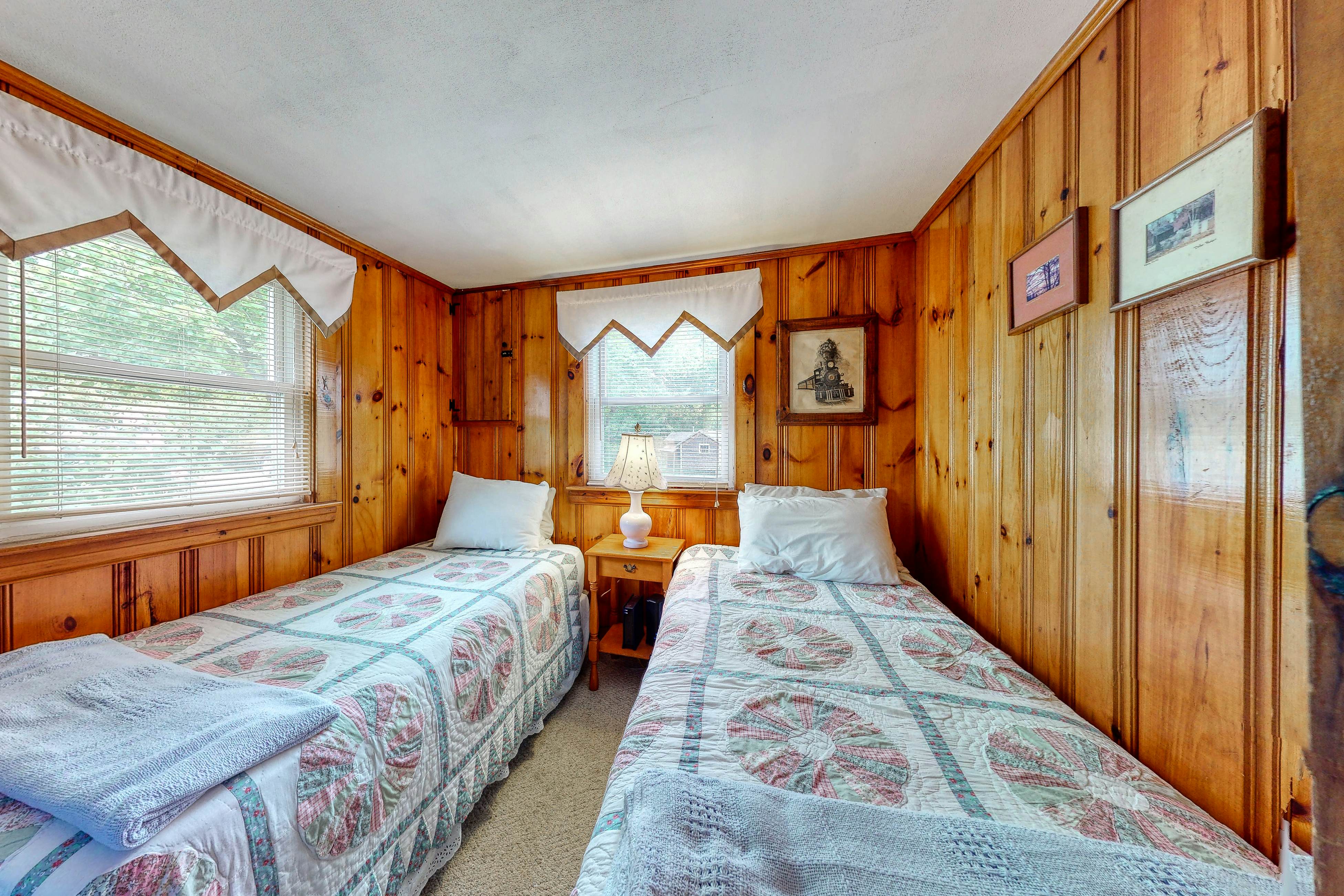 Otis Cottages 5 BD York, ME Vacation Rental Vacasa