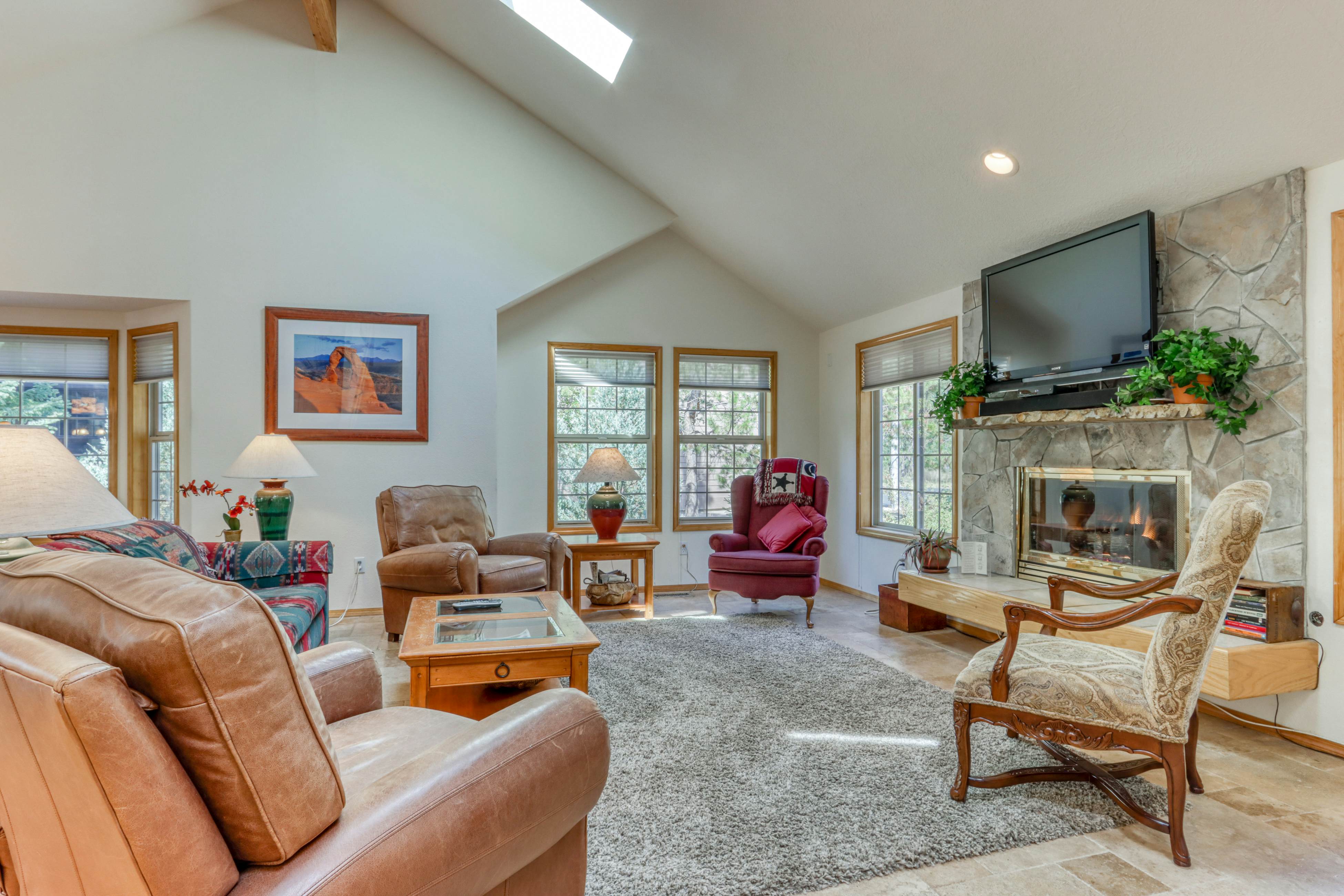 Sunriver Vacation Rentals, Cabins Professionally Cleaned Vacasa
