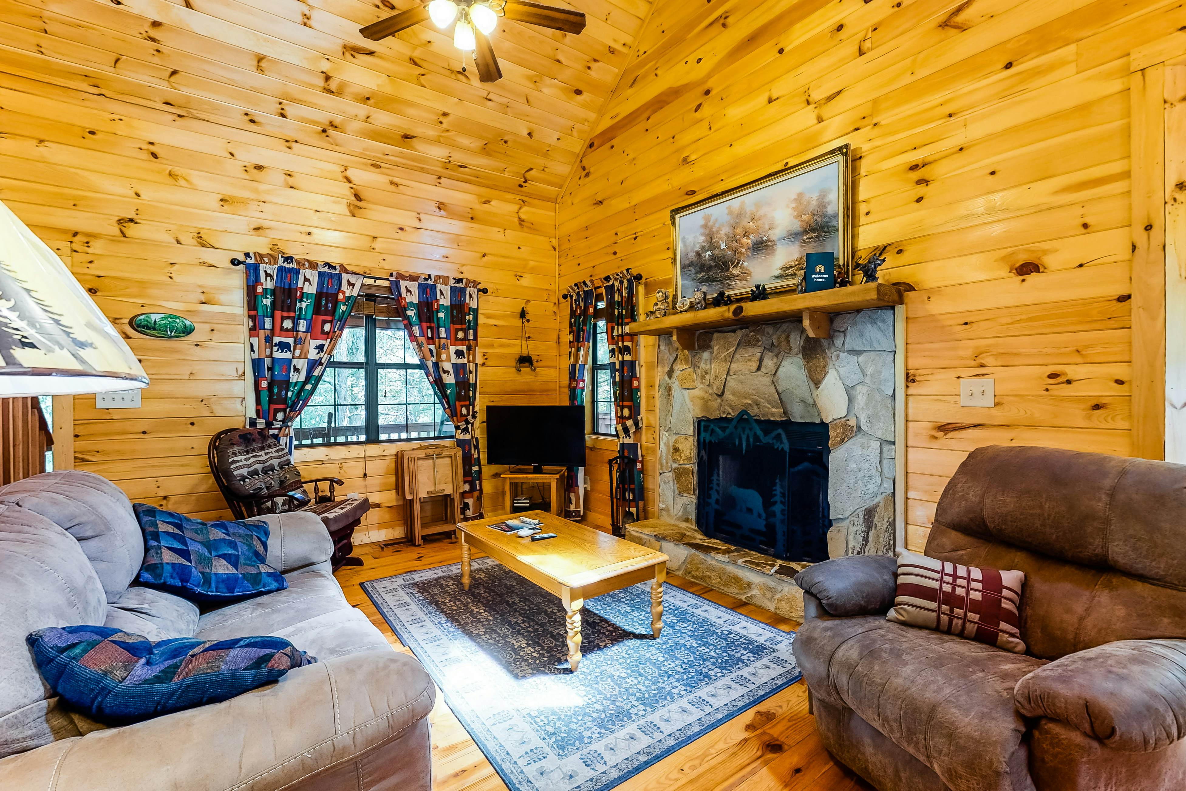 Toccoa River Cabin Rentals in North Vacasa