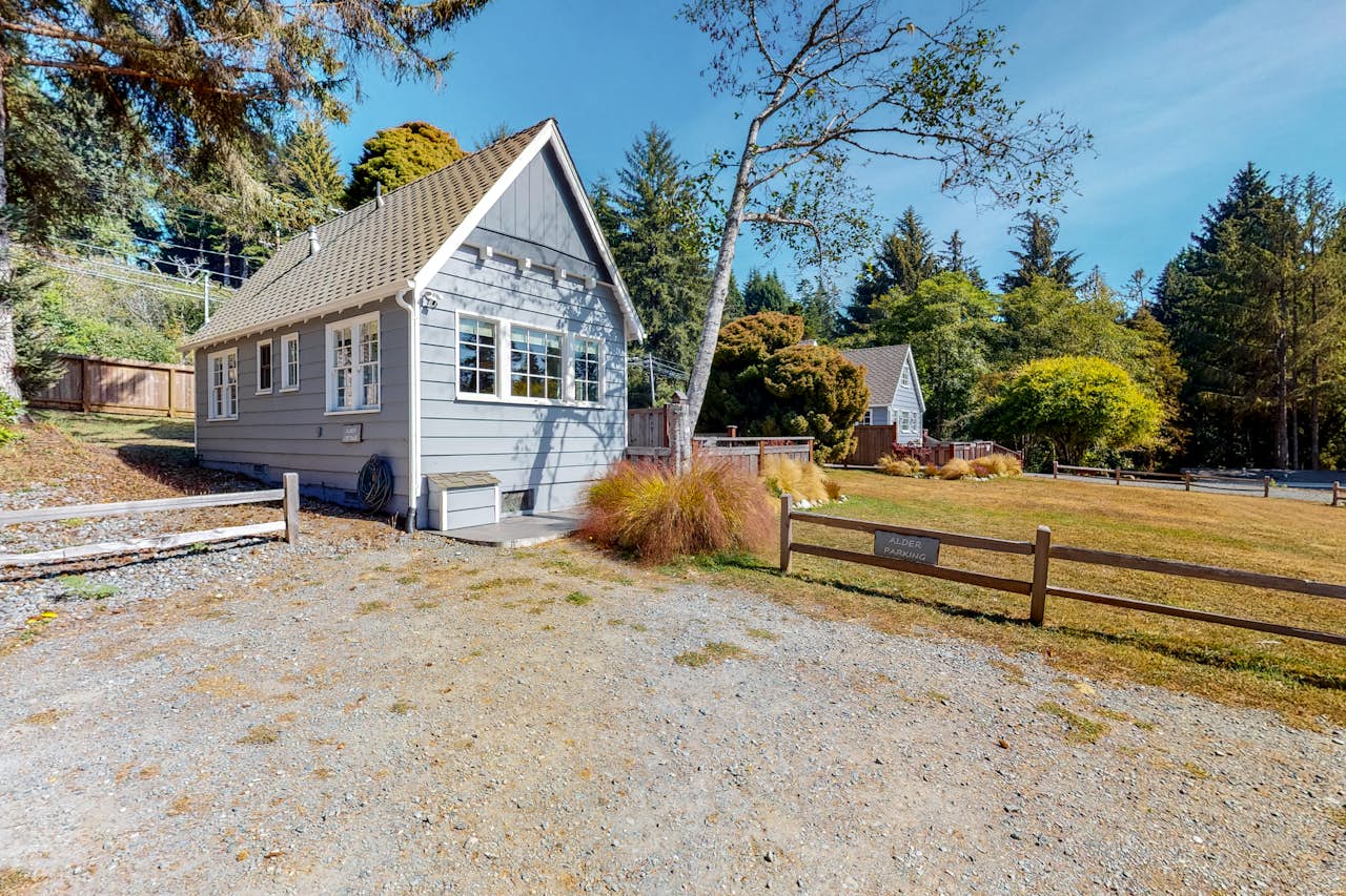 Alder Cottage 1 BD Trinidad, CA Vacation Rental Vacasa