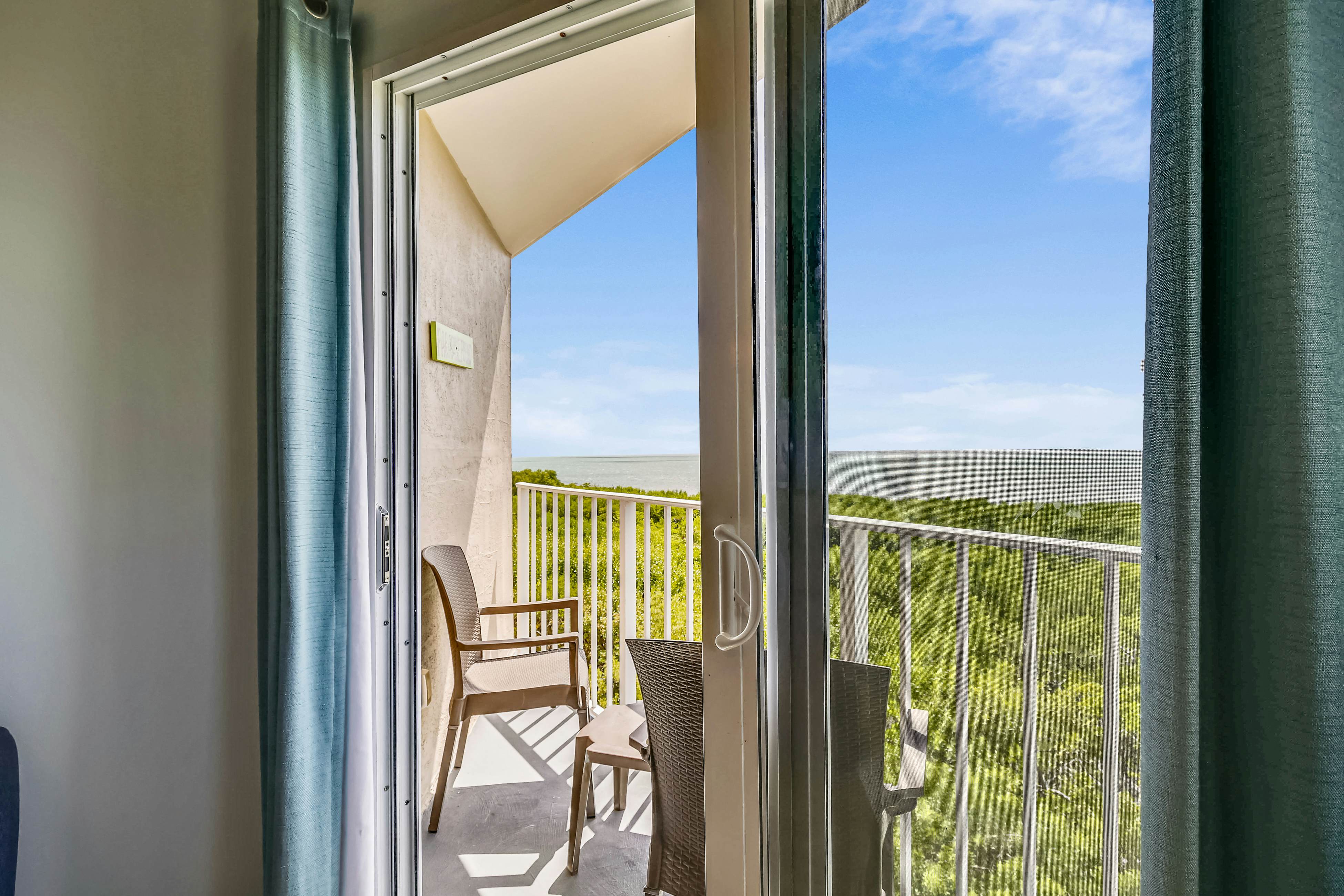 Oceanside Retreat - Ocean Pointe #4311