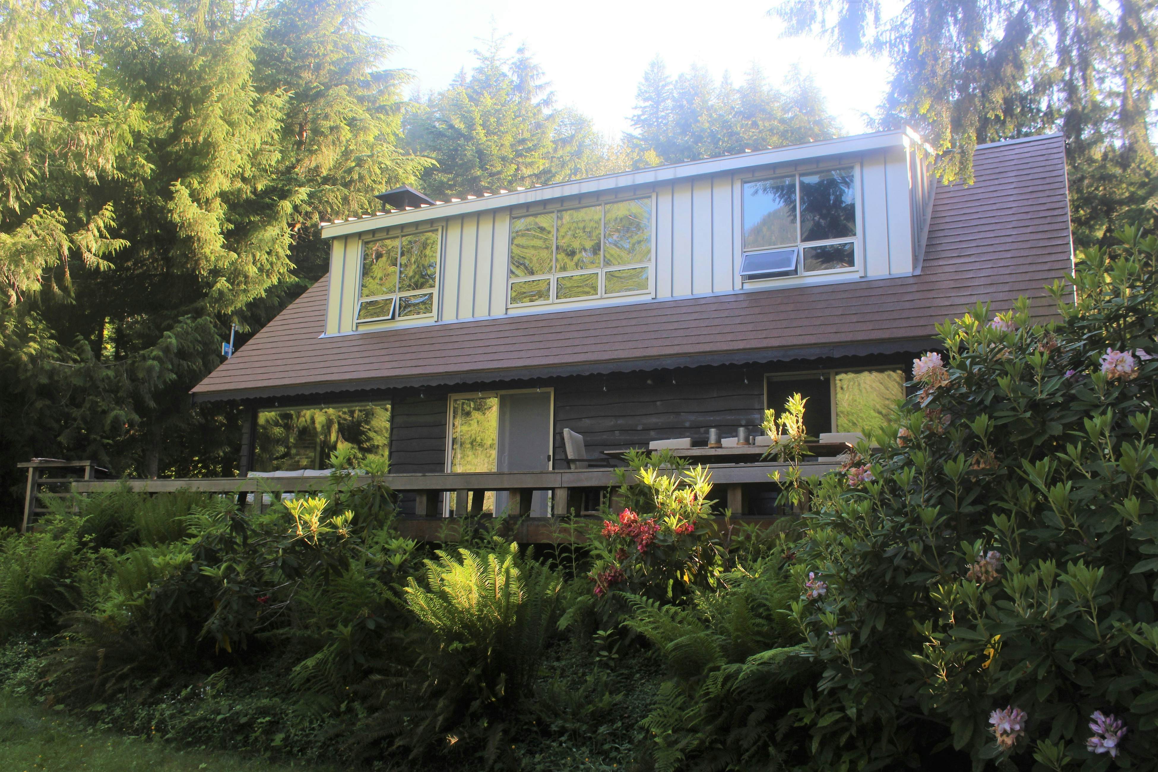 Timber Creek Cabin 3 BD Index, WA Vacation Rental Vacasa