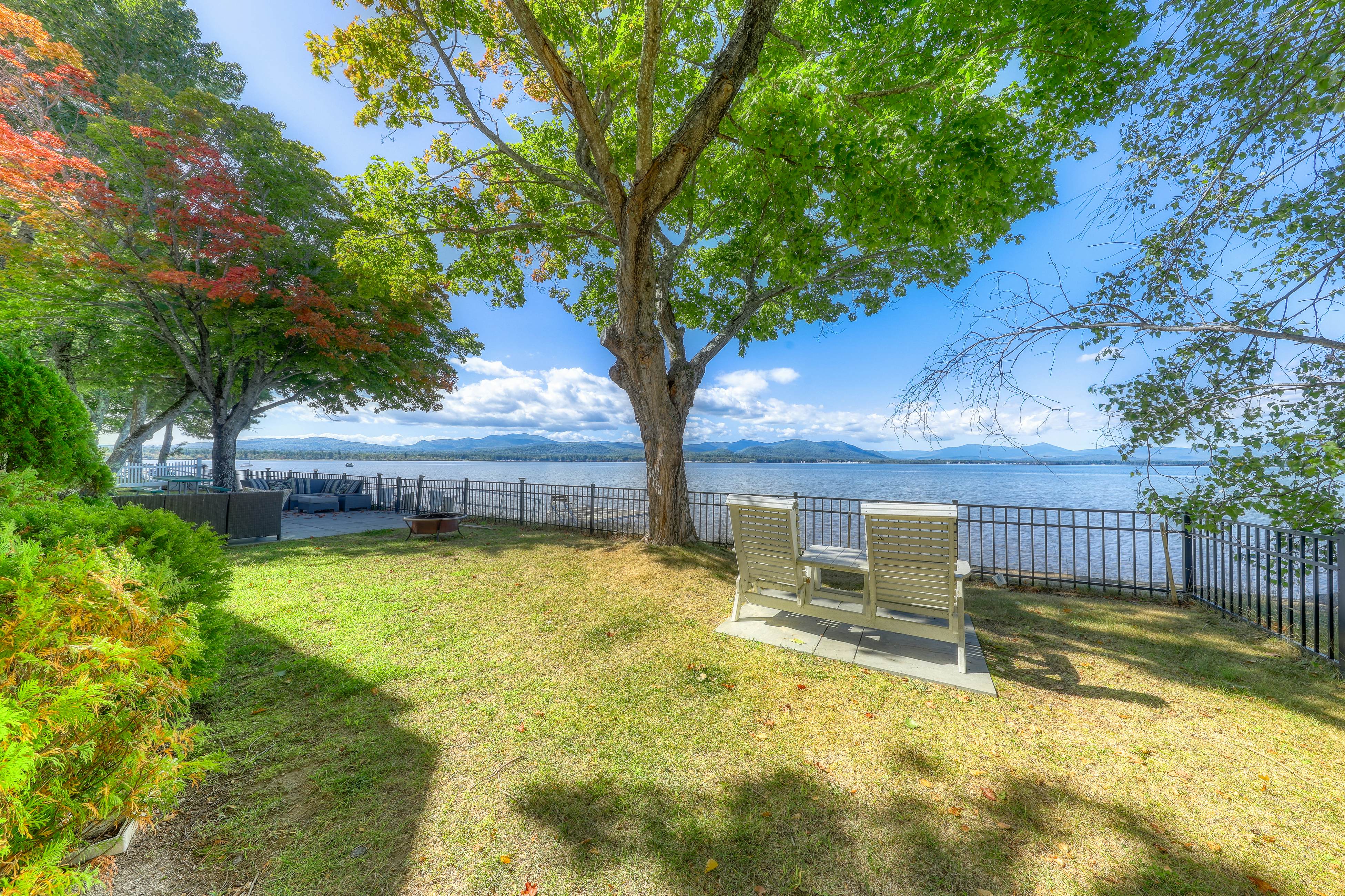 Long Sands Lakefront Home