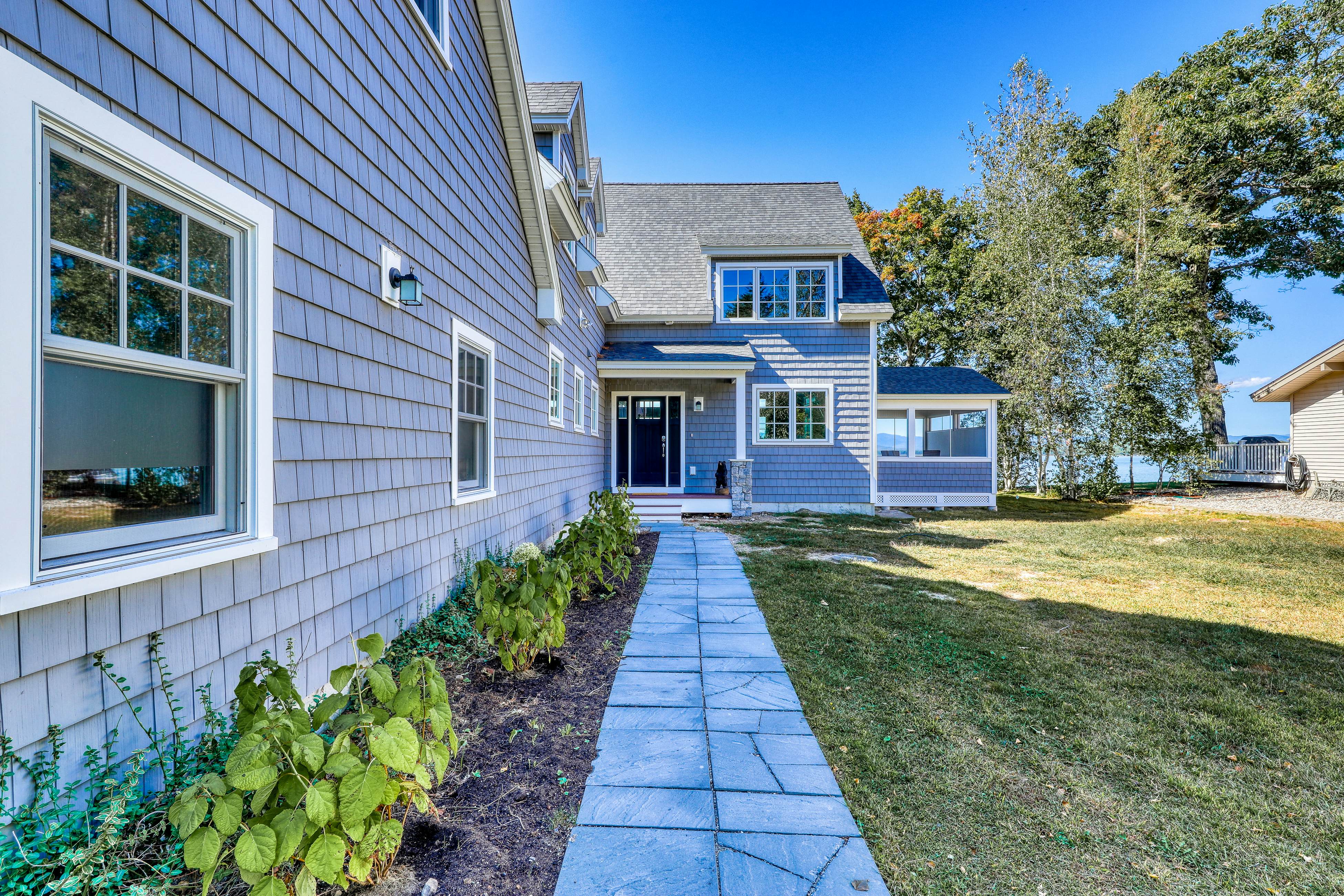 Long Sands Lakefront Home