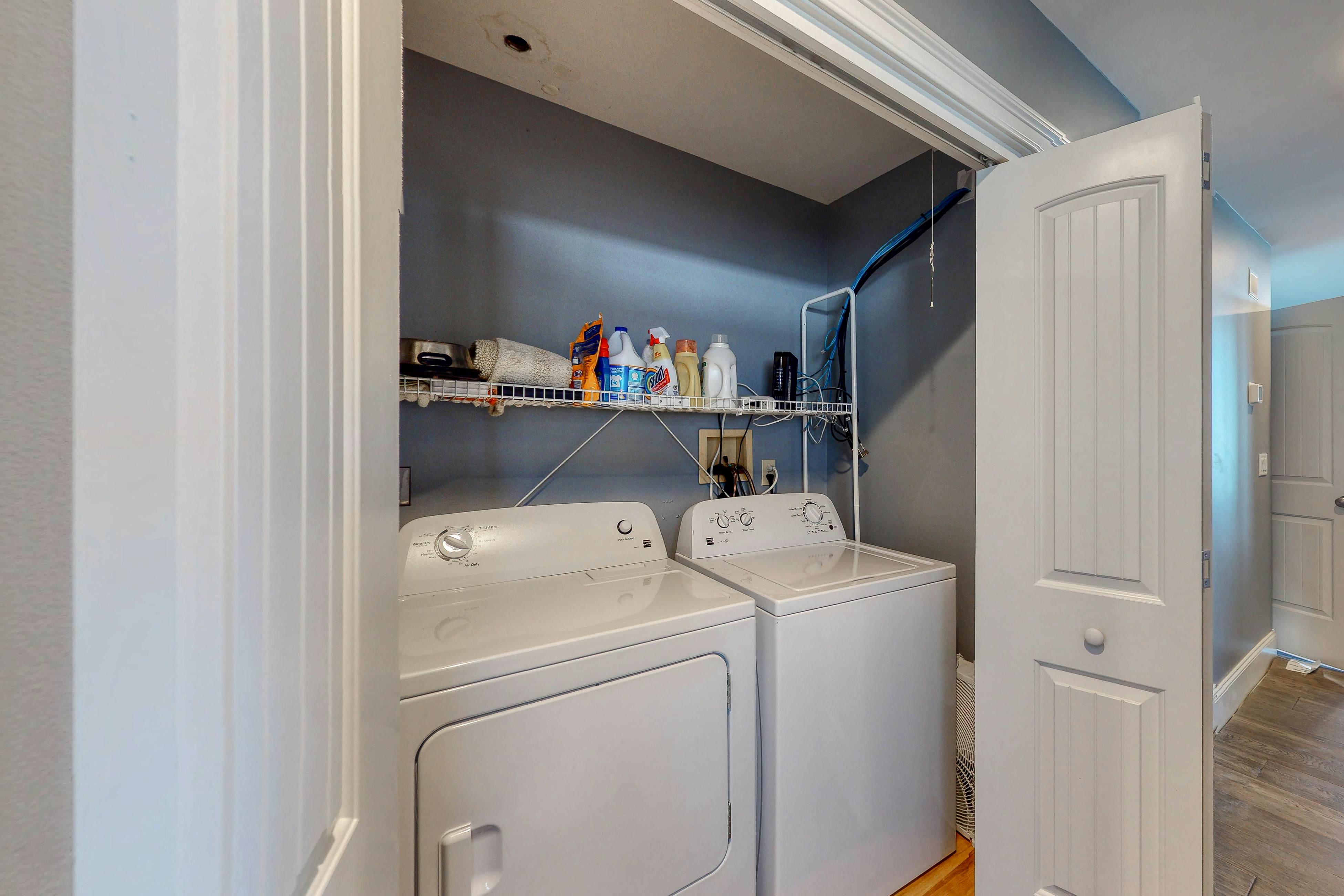 Long Sands Lakefront Home