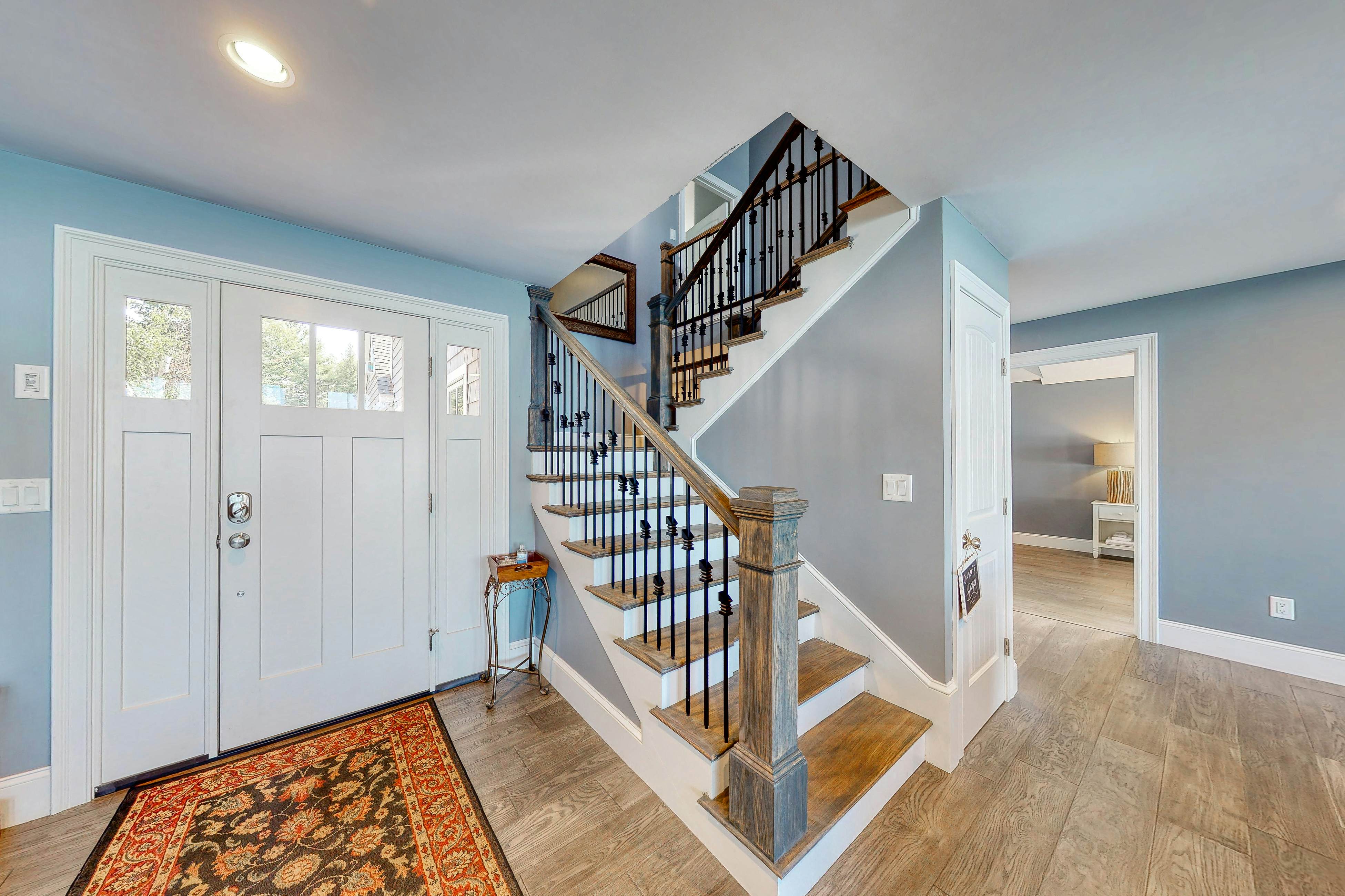 Long Sands Lakefront Home