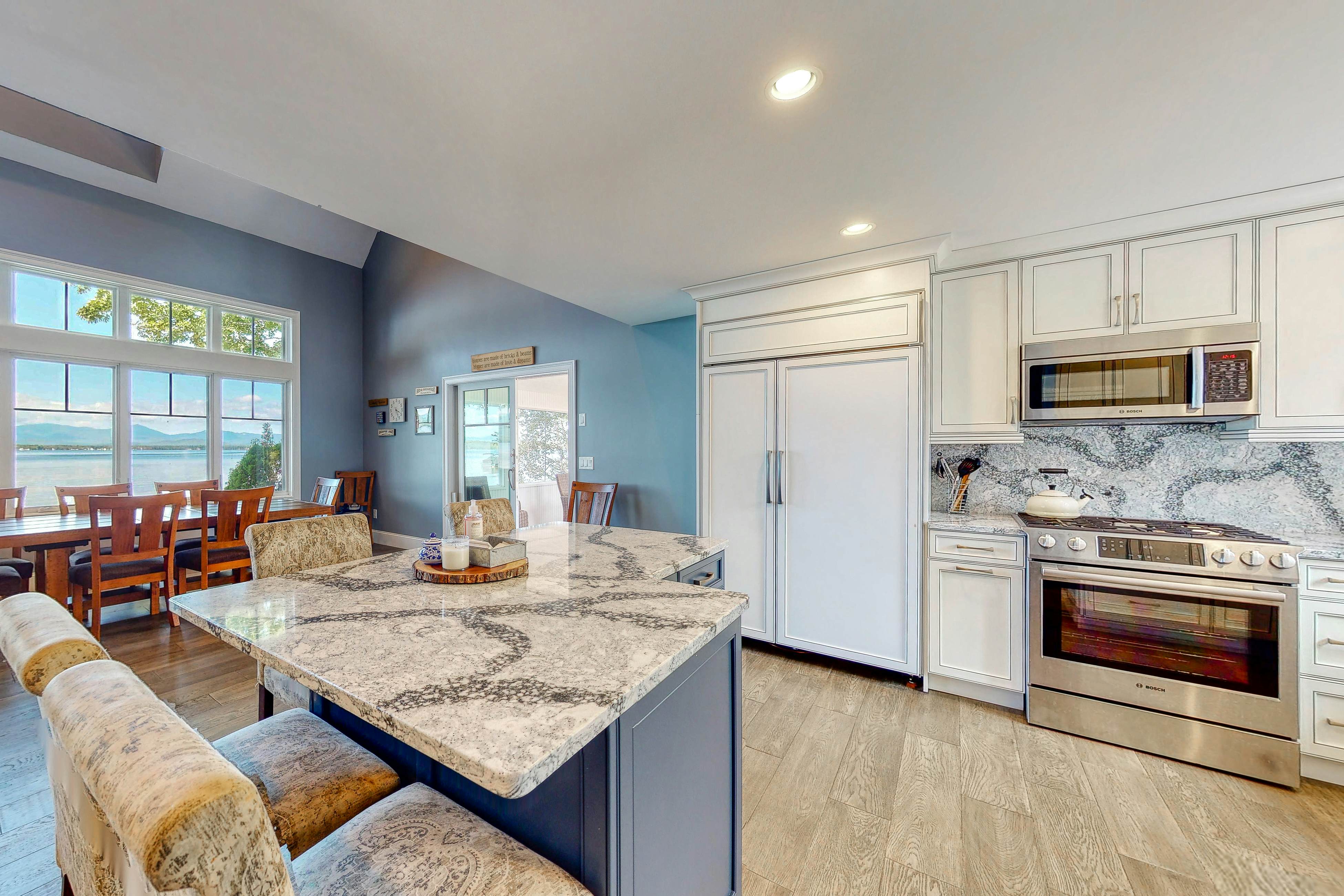 Long Sands Lakefront Home