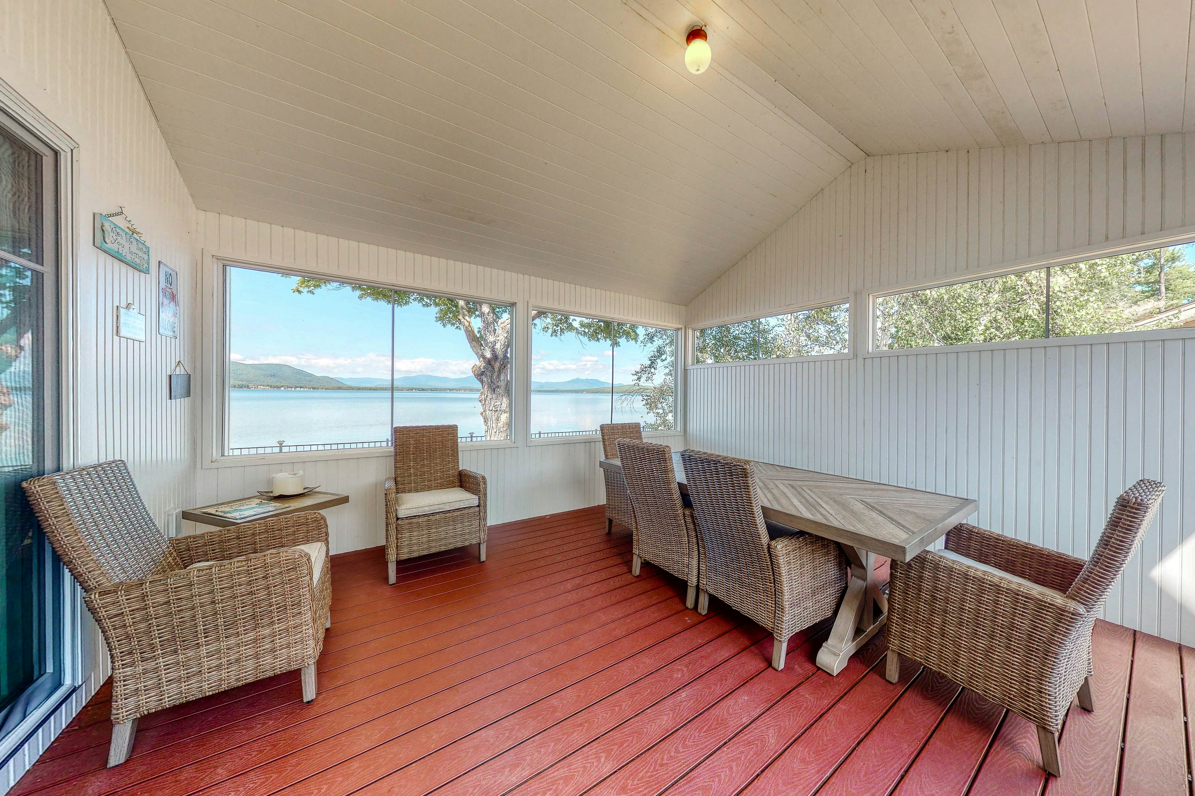 Long Sands Lakefront Home