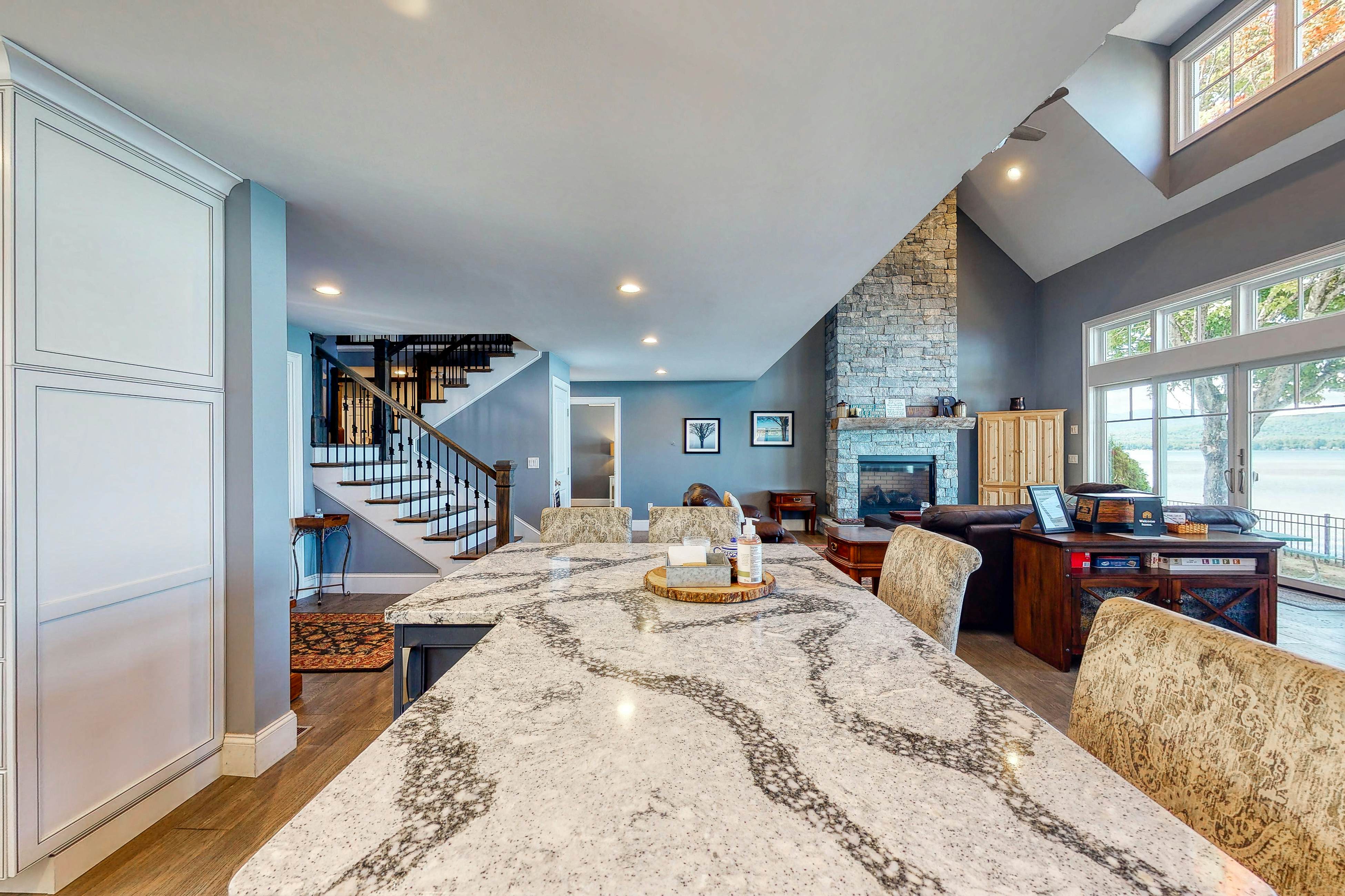 Long Sands Lakefront Home