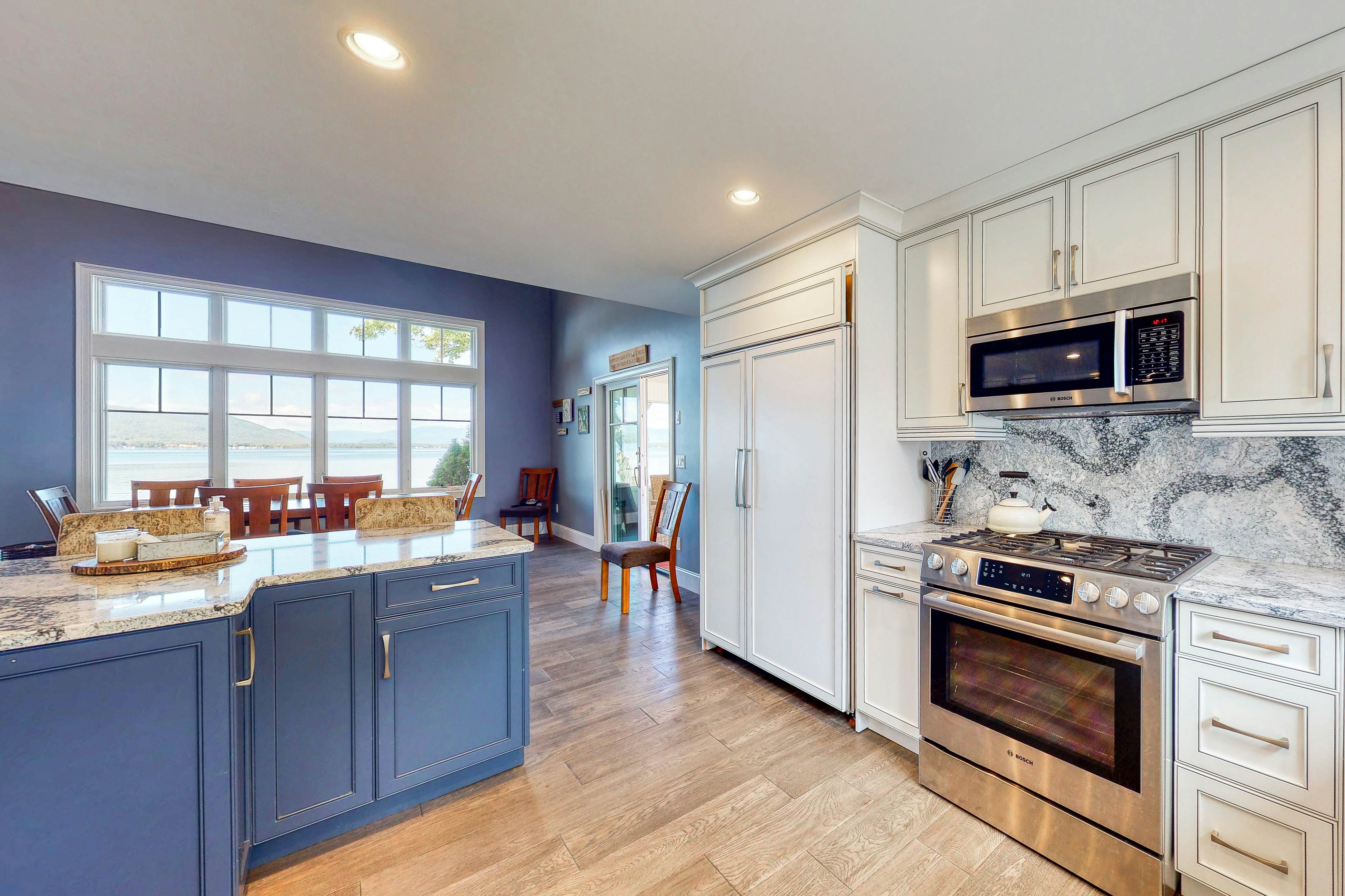 Long Sands Lakefront Home