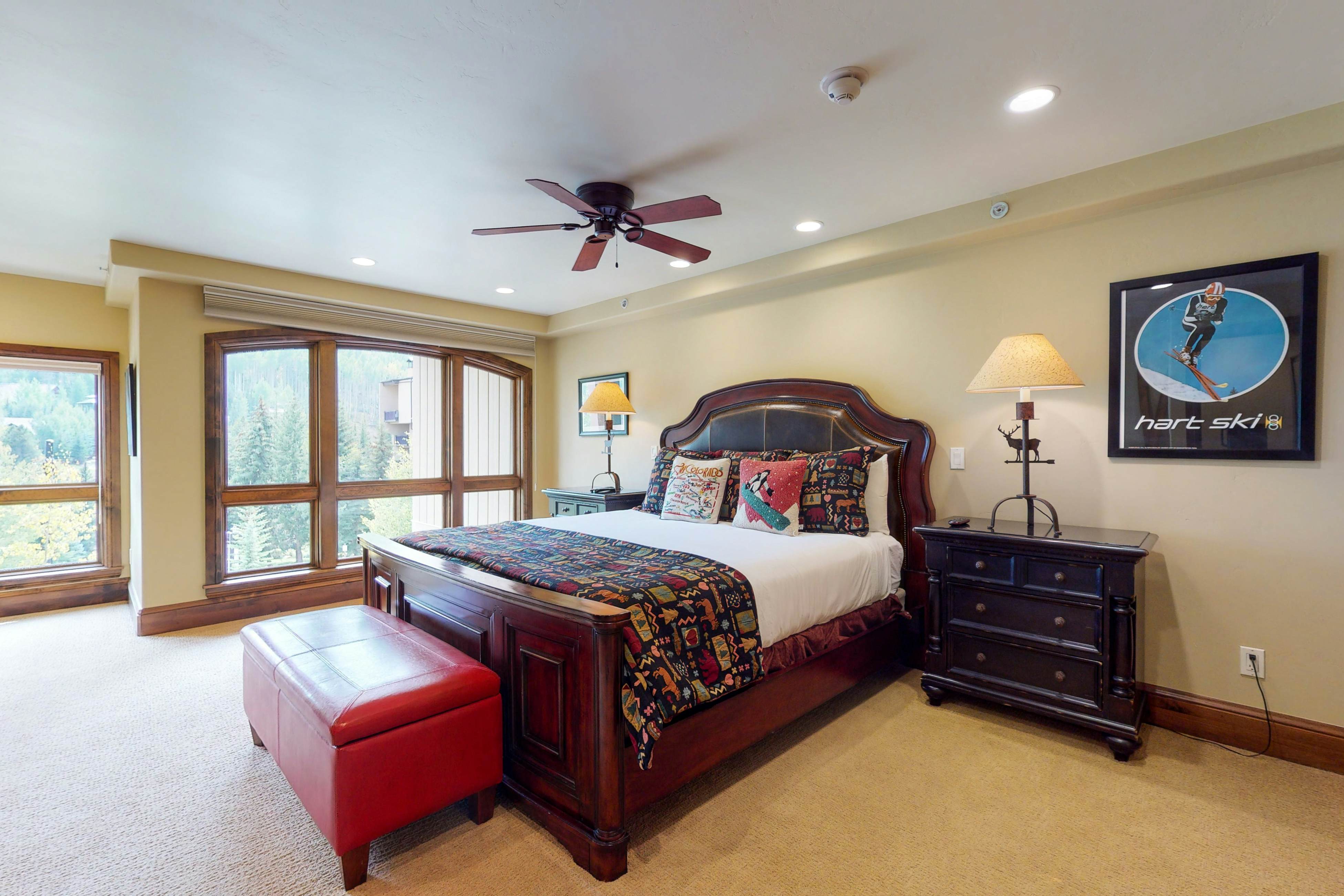 Lion Square Lodge North 386