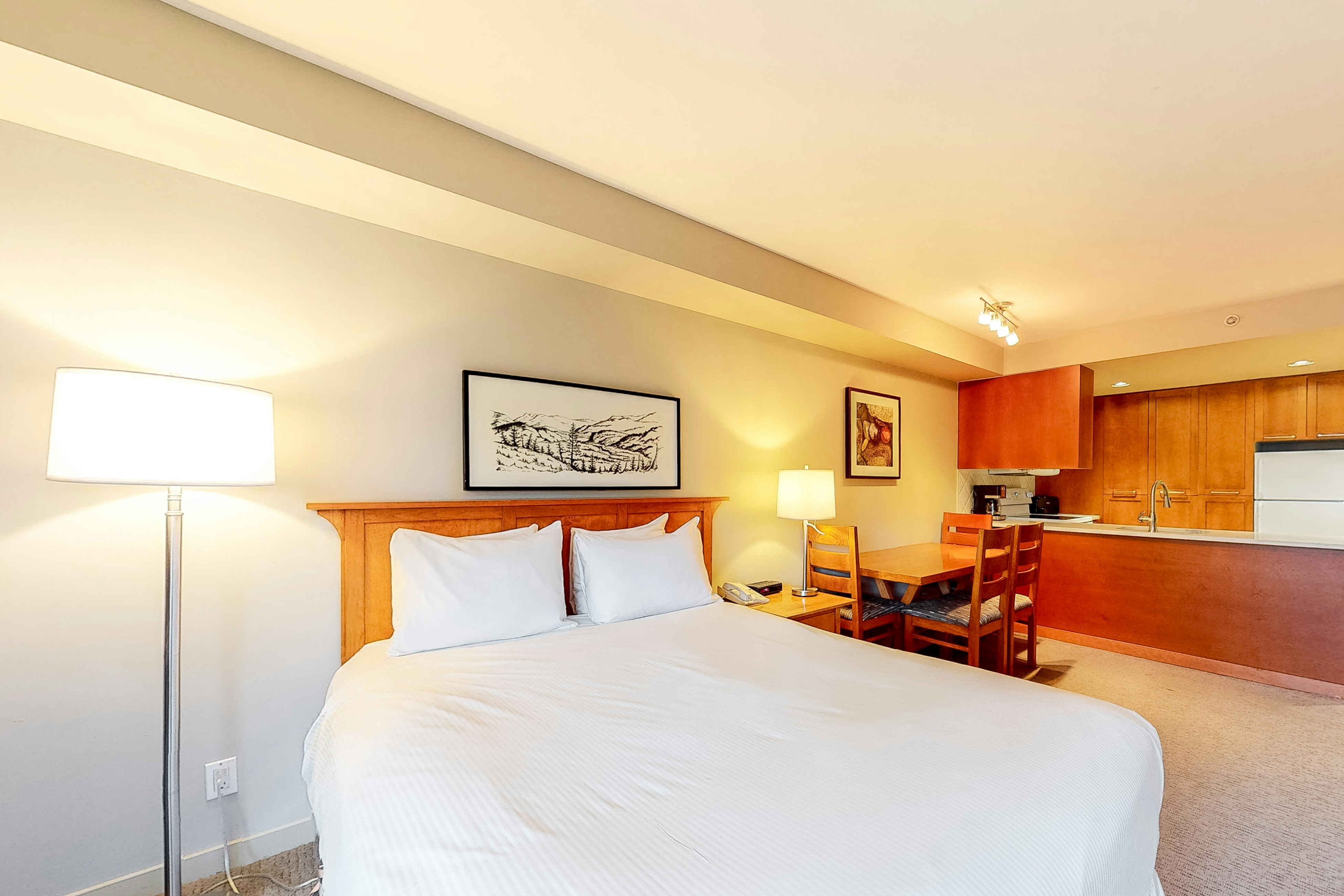 Whistler Peak Lodge 416