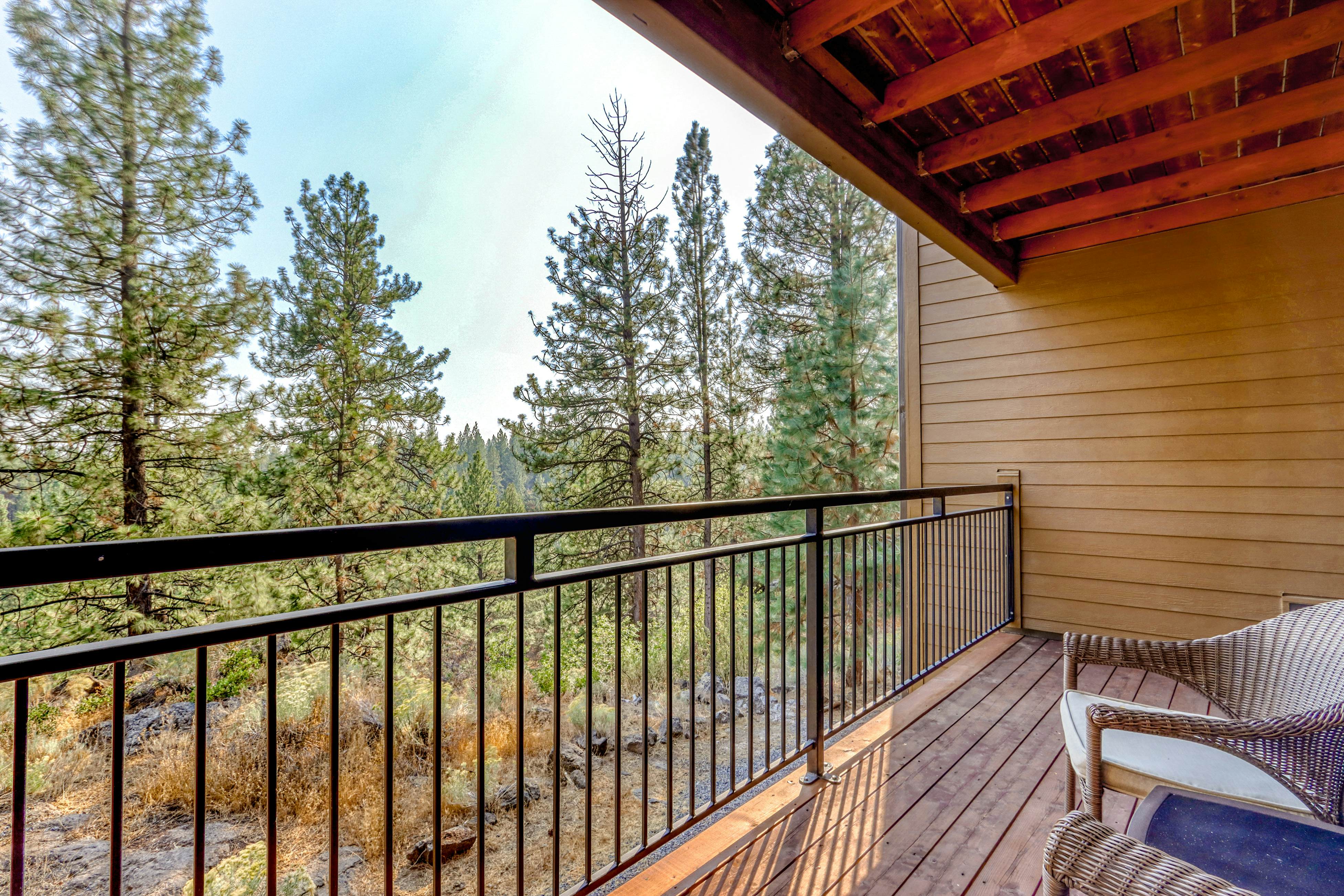 Seventh Mountain Resort Condo 1 BD Bend, OR Vacation Rental Vacasa