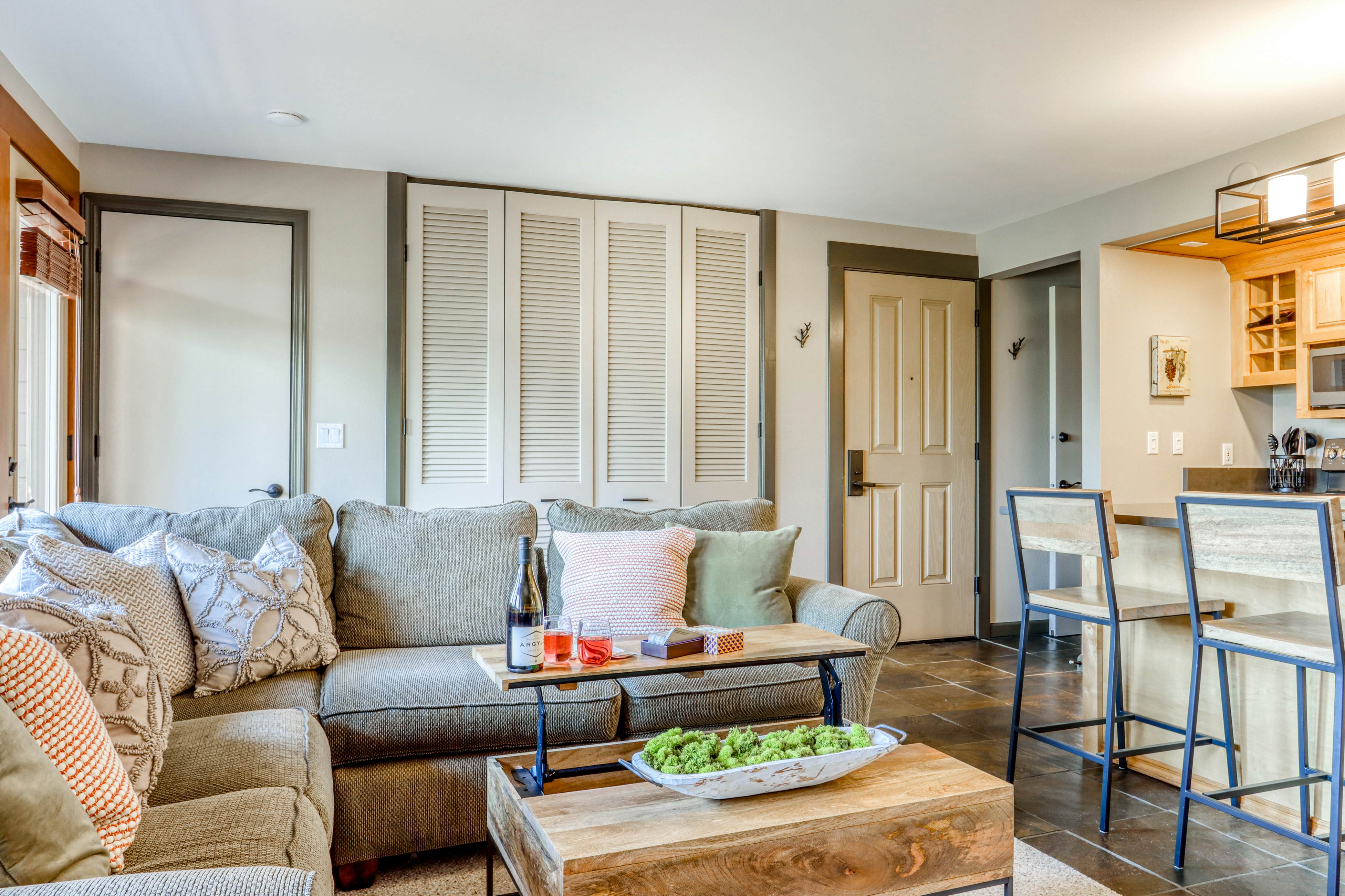 Seventh Mountain Resort Condo 1 BD Bend, OR Vacation Rental Vacasa