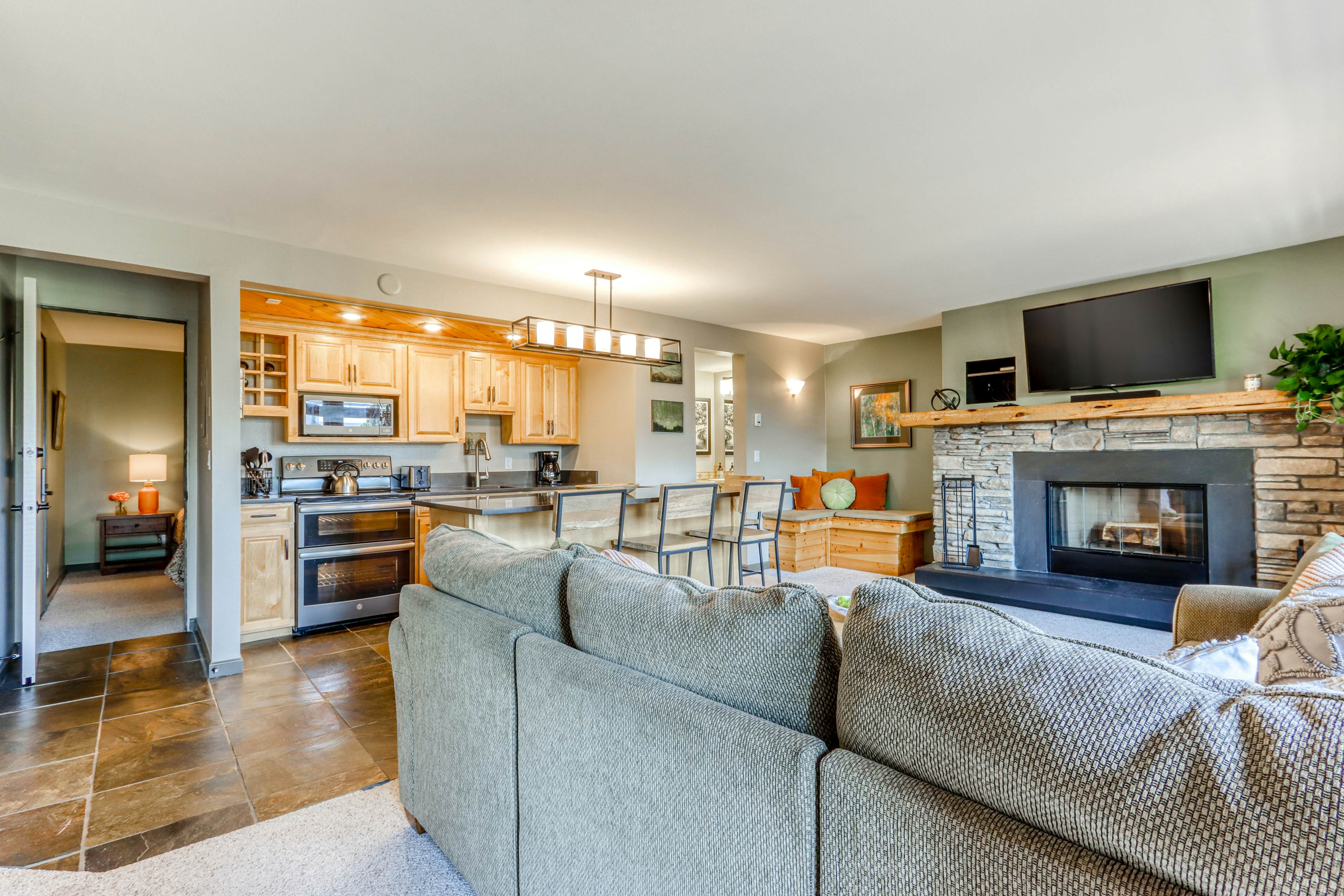 Seventh Mountain Resort Condo 1 BD Bend, OR Vacation Rental Vacasa