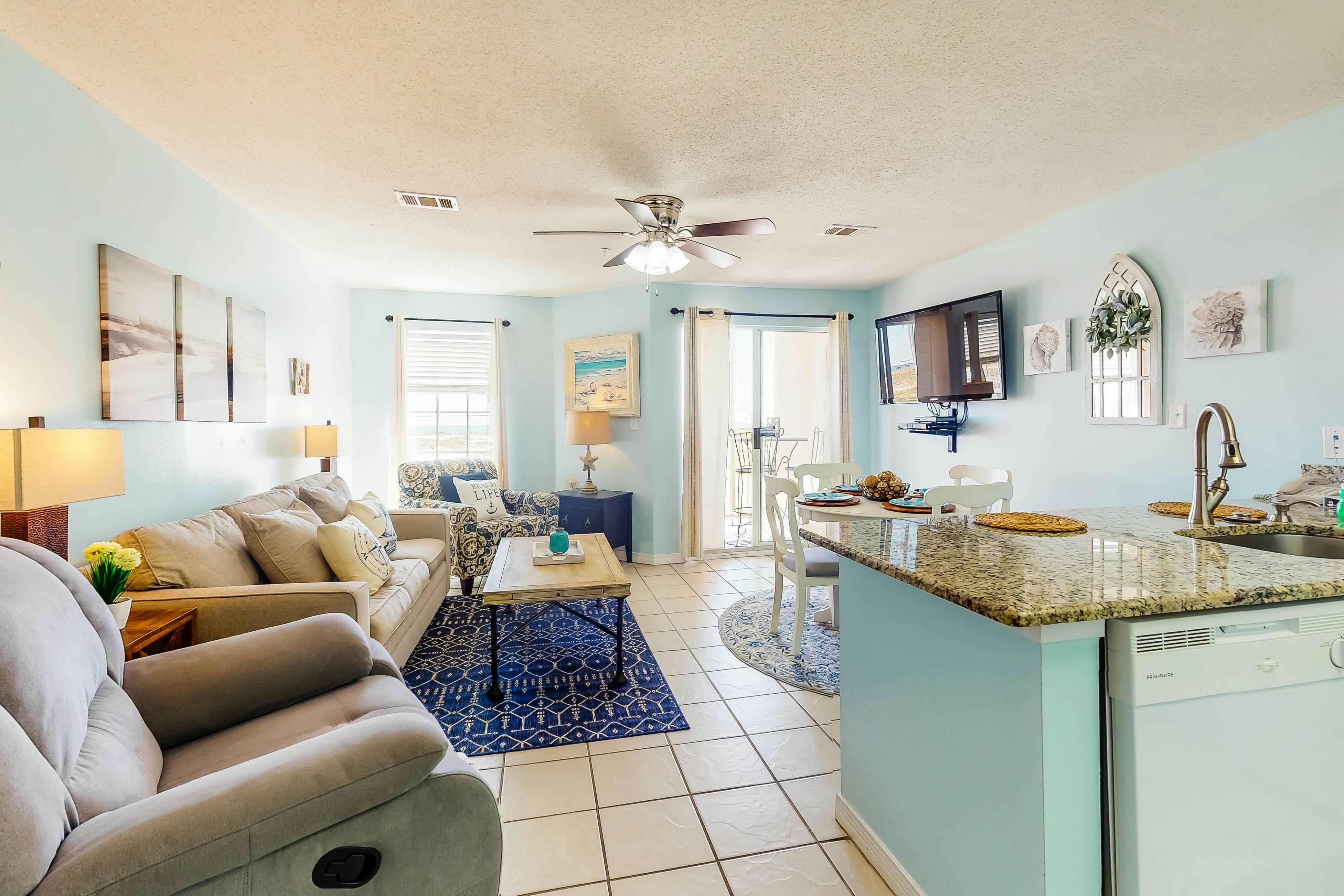 Grand Beach Resort 215