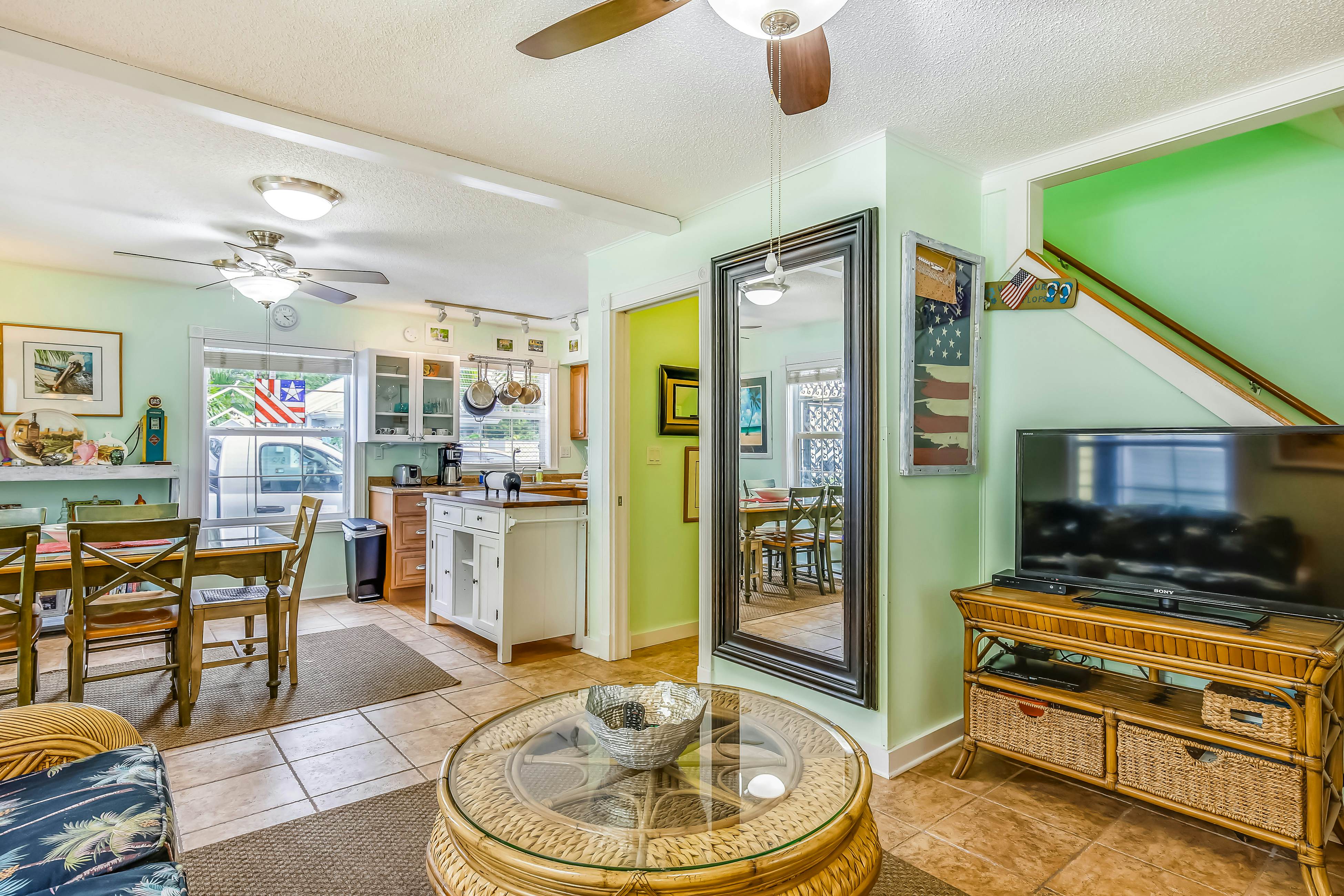 Paradise Suite 1 BD Key West, FL Vacation Rental Vacasa