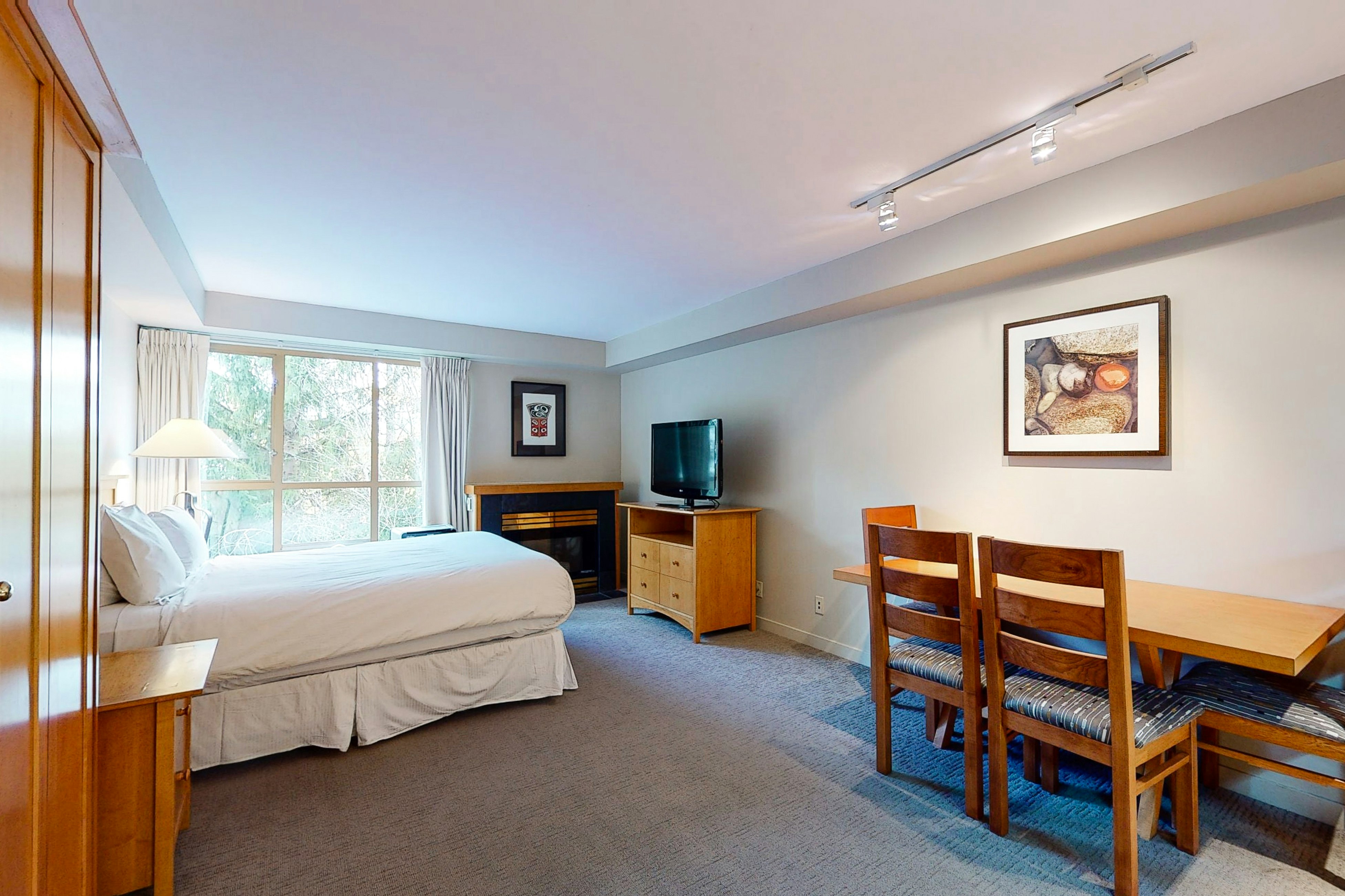 Whistler Peak Lodge 424