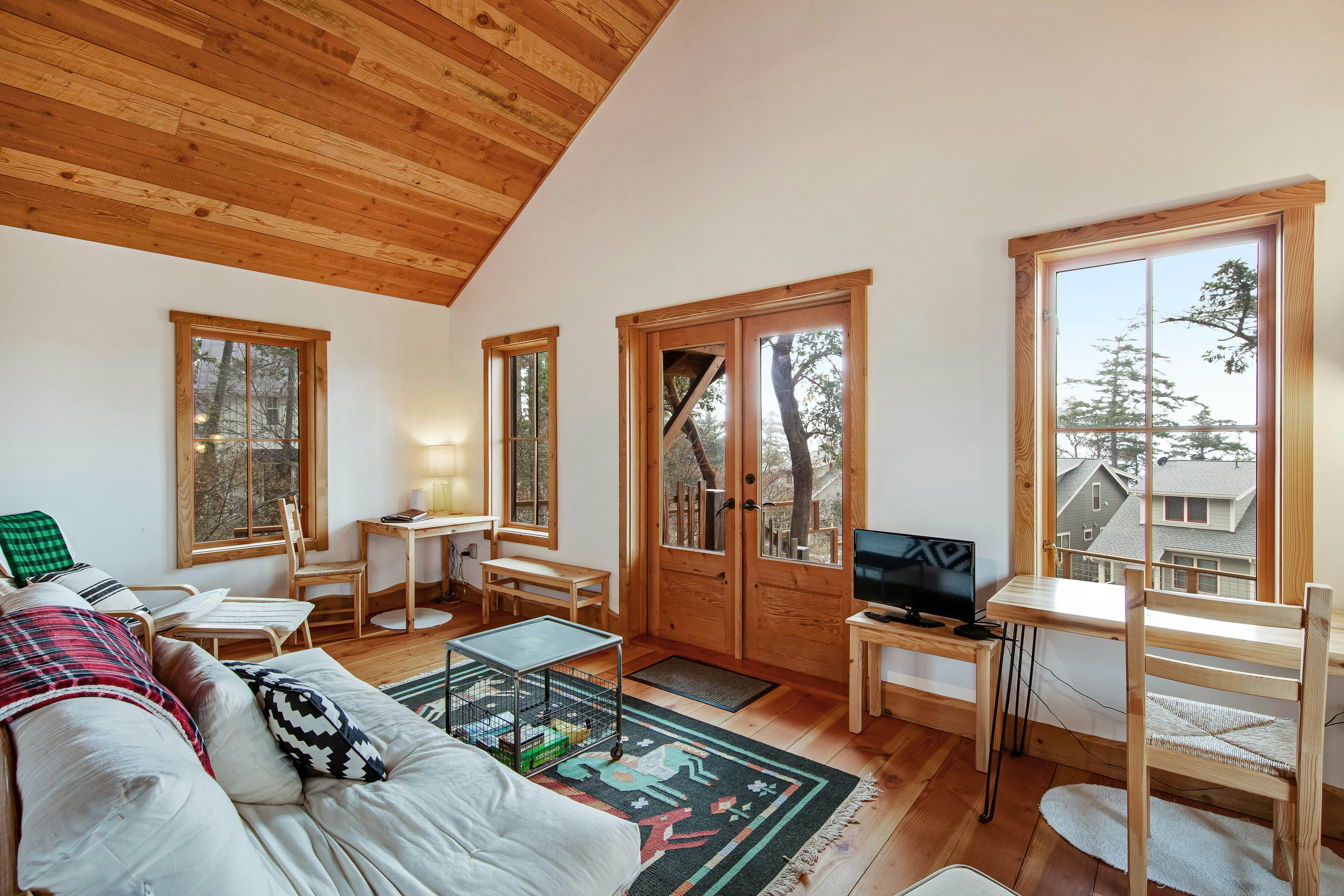 Little Refuge in Town