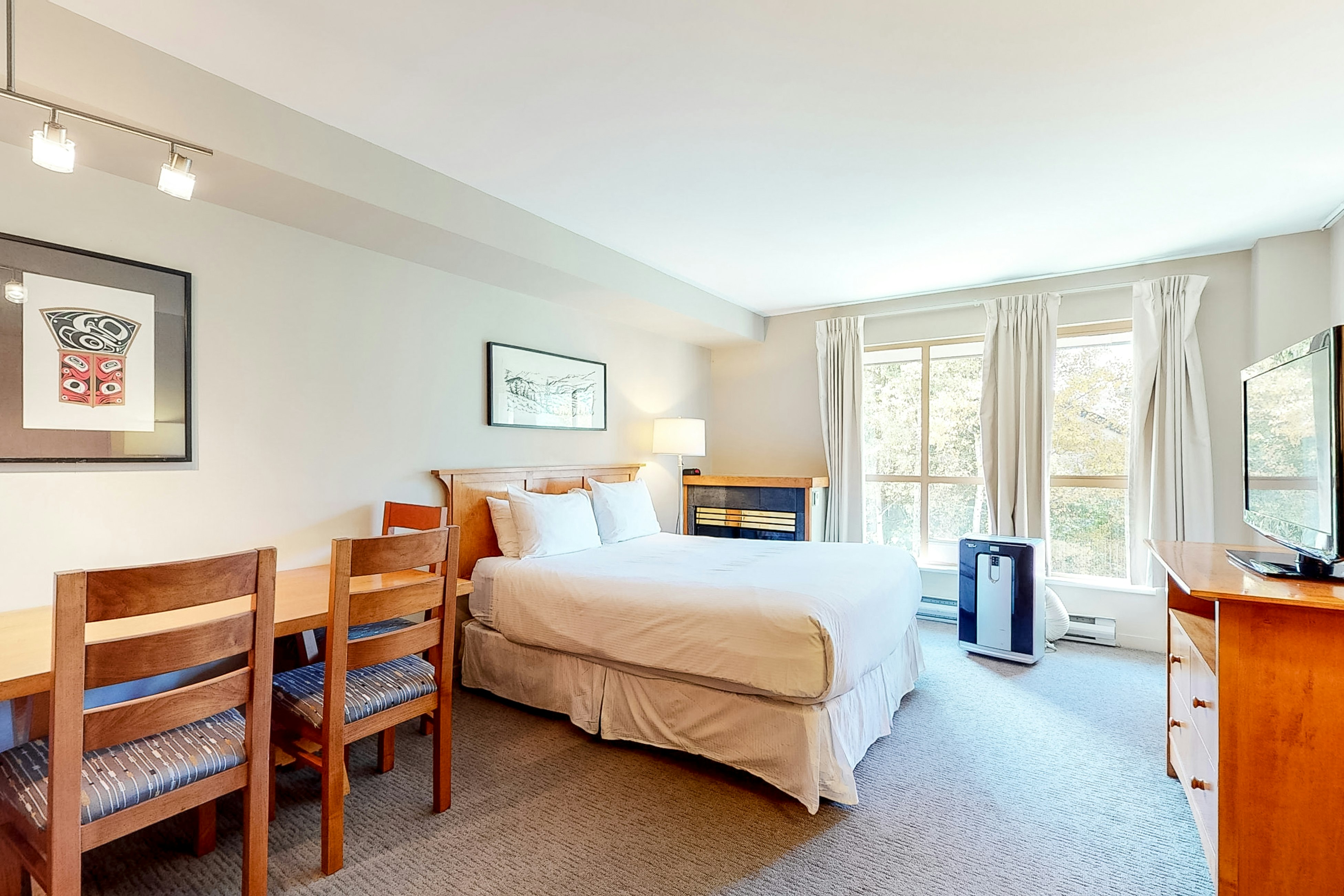 Whistler Peak Lodge 405