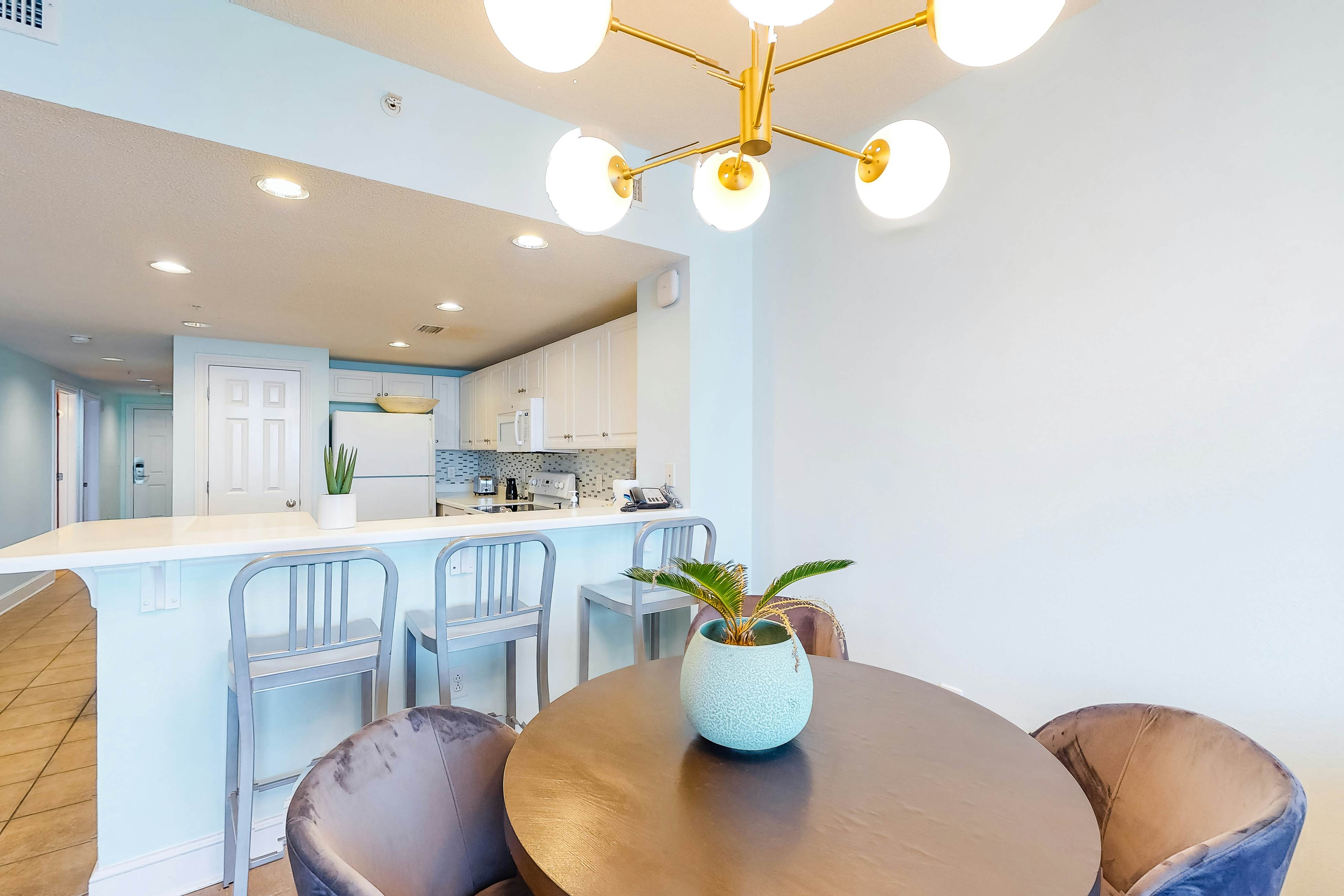 Majestic Beach Resort Tower 2- 1805