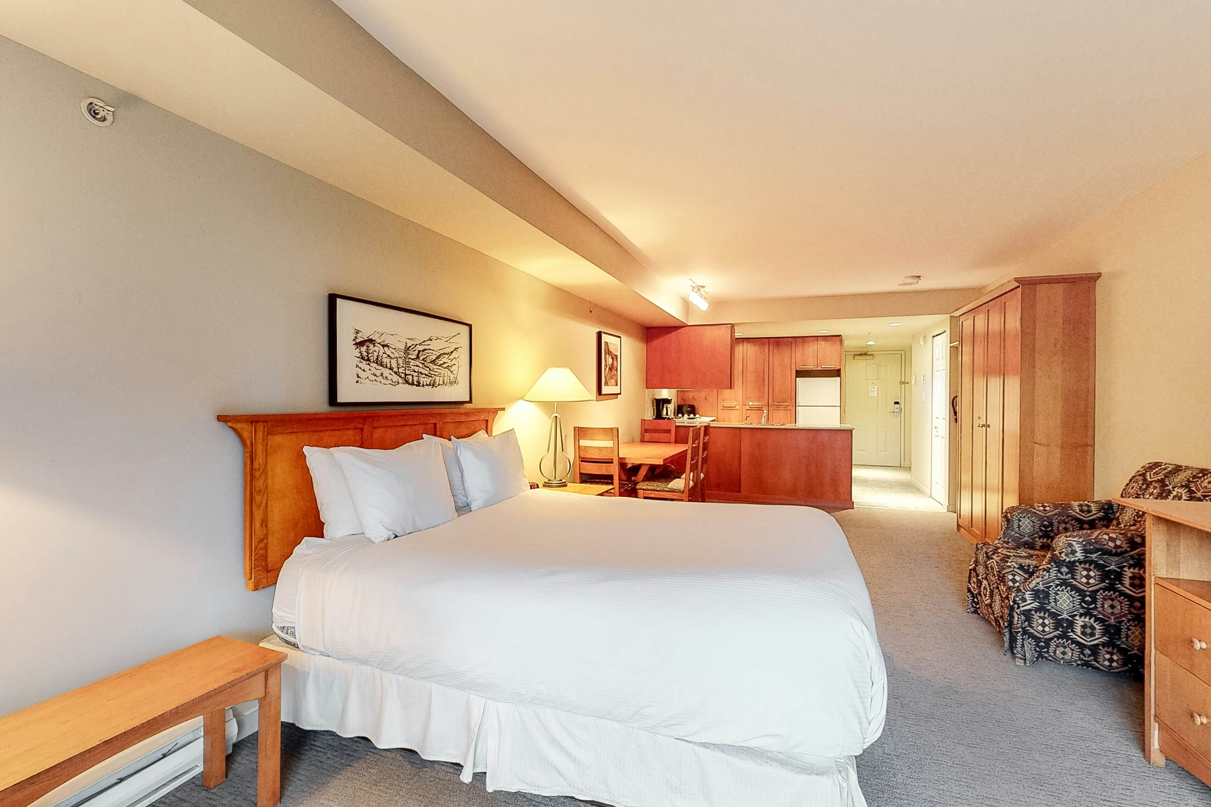 Whistler Peak Lodge 411