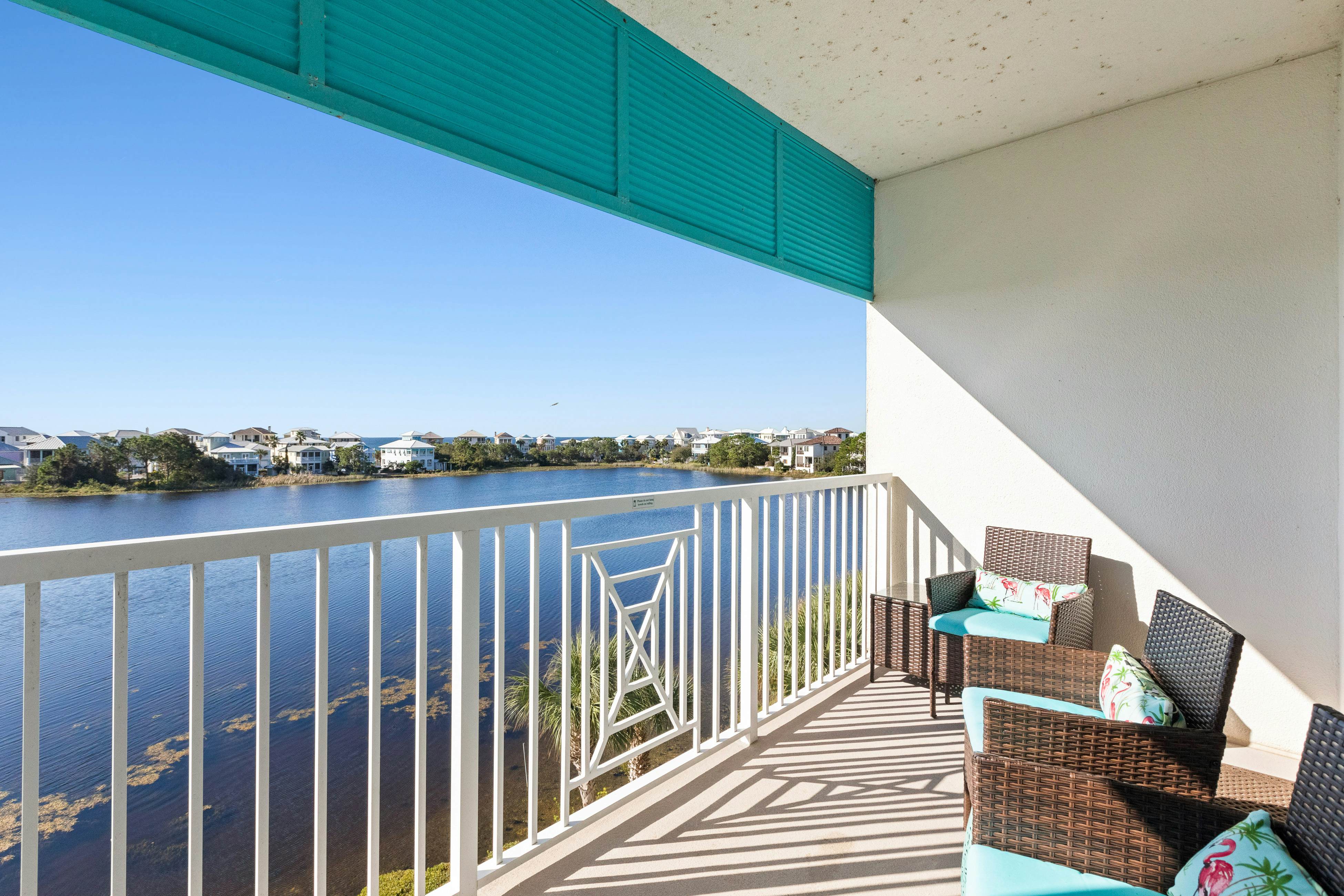 Carillon Beach Inn 402