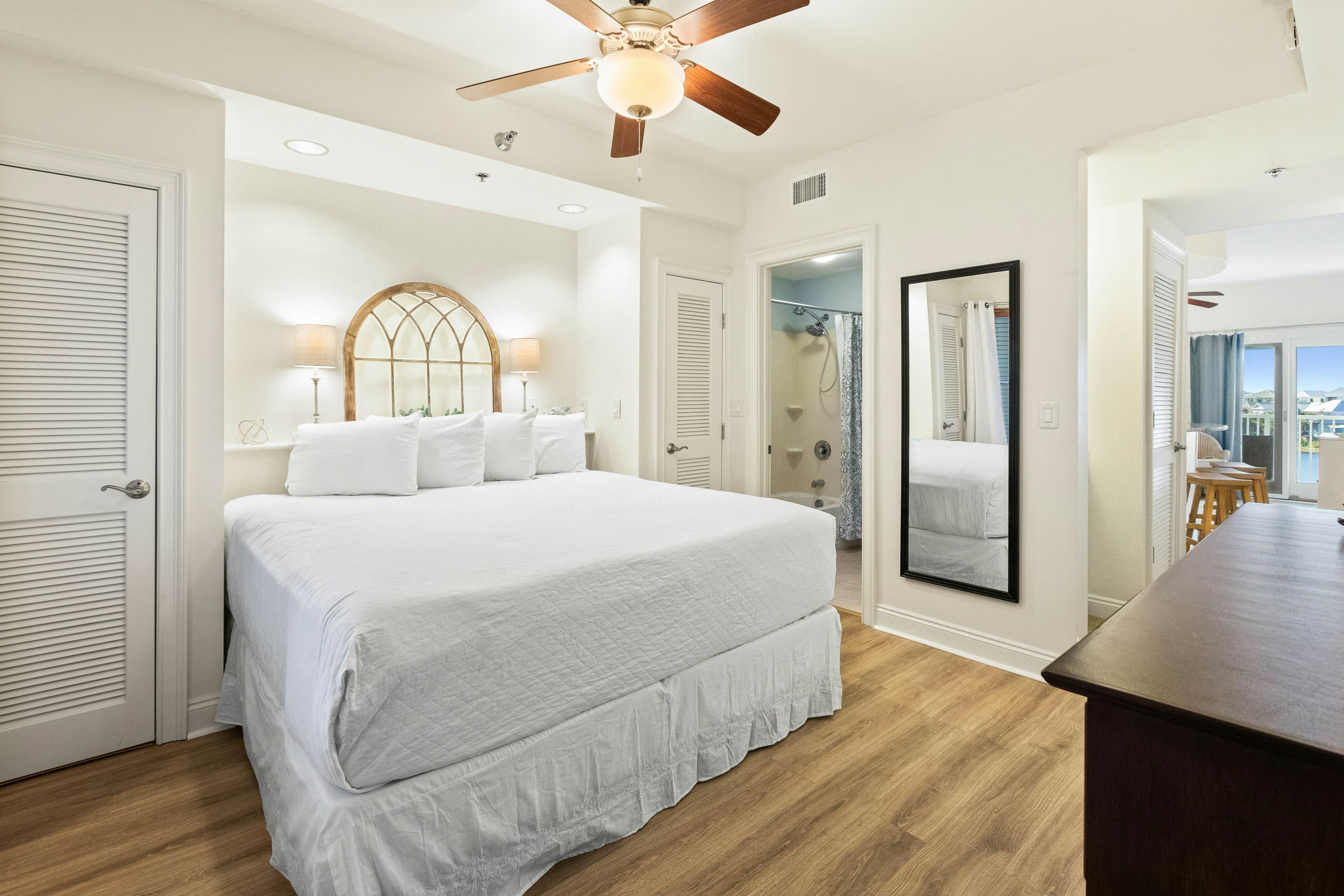 Carillon Beach Inn 402