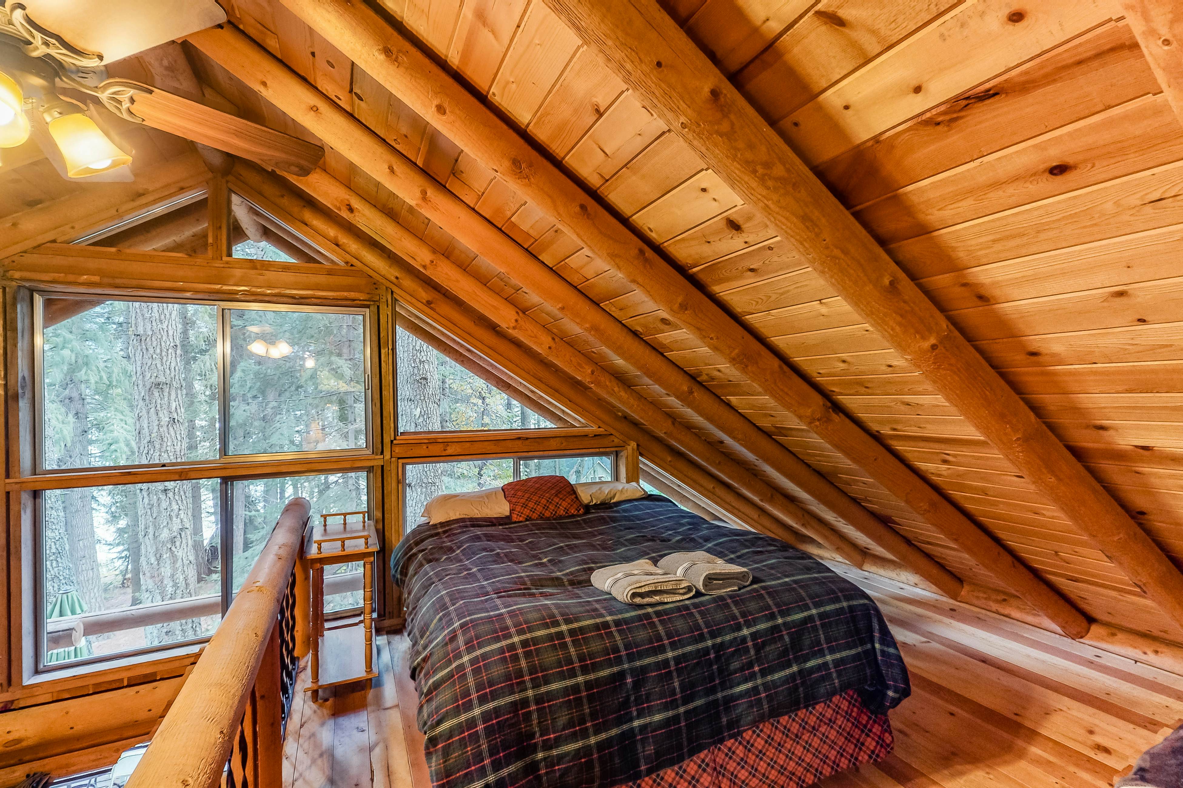 Leavenworth Cozy Cabin 1 BD Leavenworth, WA Vacation Rental Vacasa