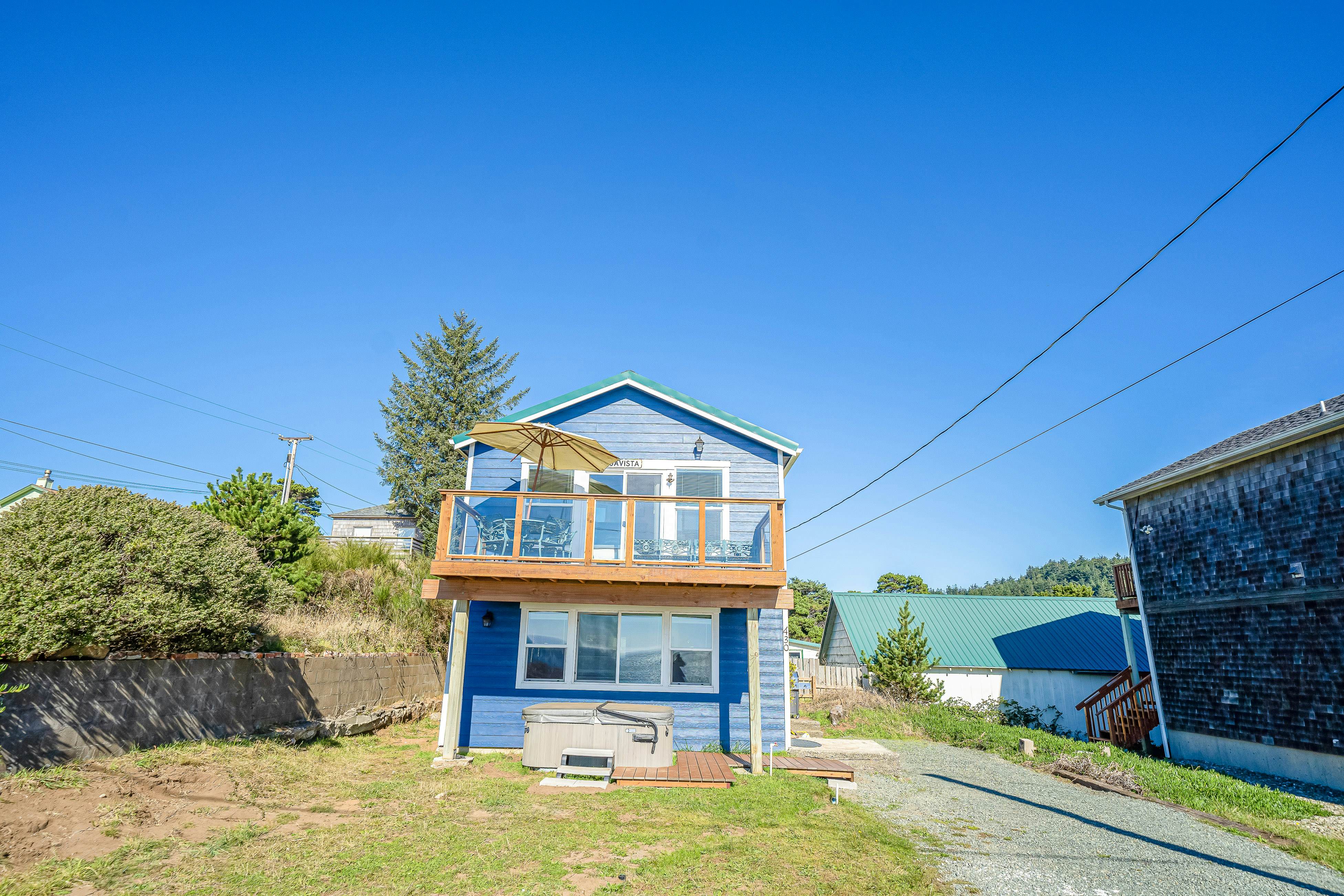 AquaVista 1 BD Port Orford, OR Vacation Rental Vacasa