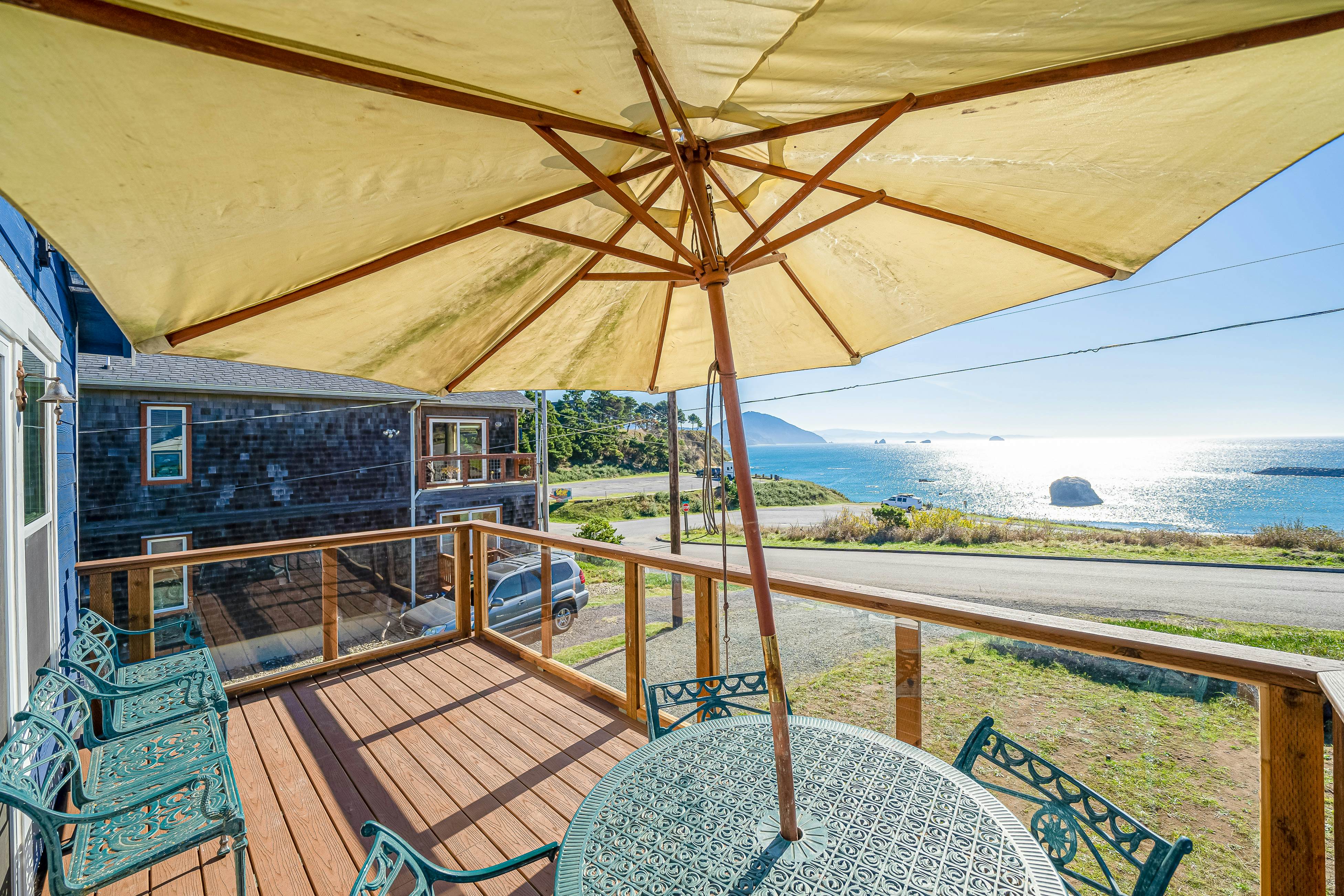 AquaVista 1 BD Port Orford, OR Vacation Rental Vacasa