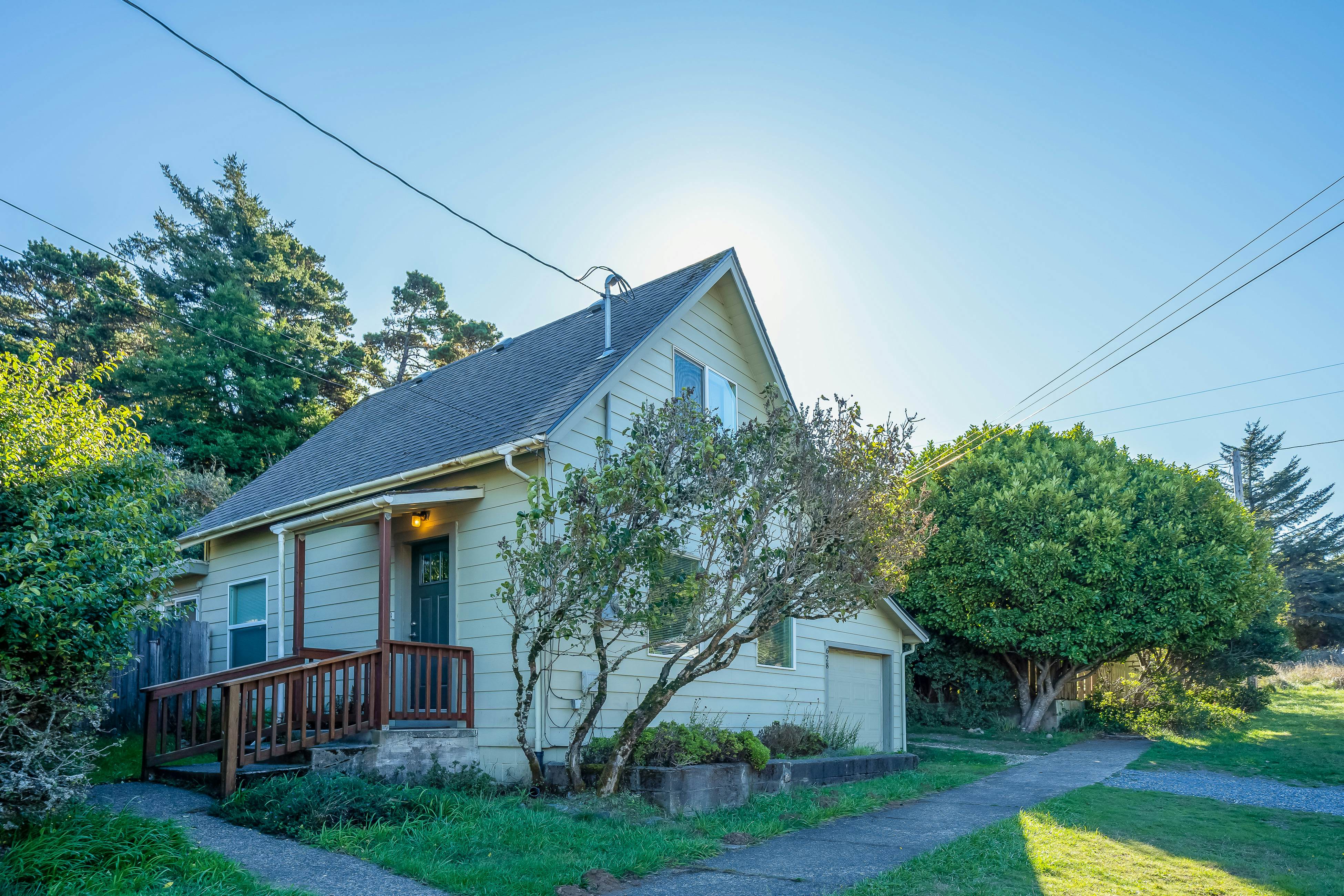 Dunrovin Vintage Beach Cottage