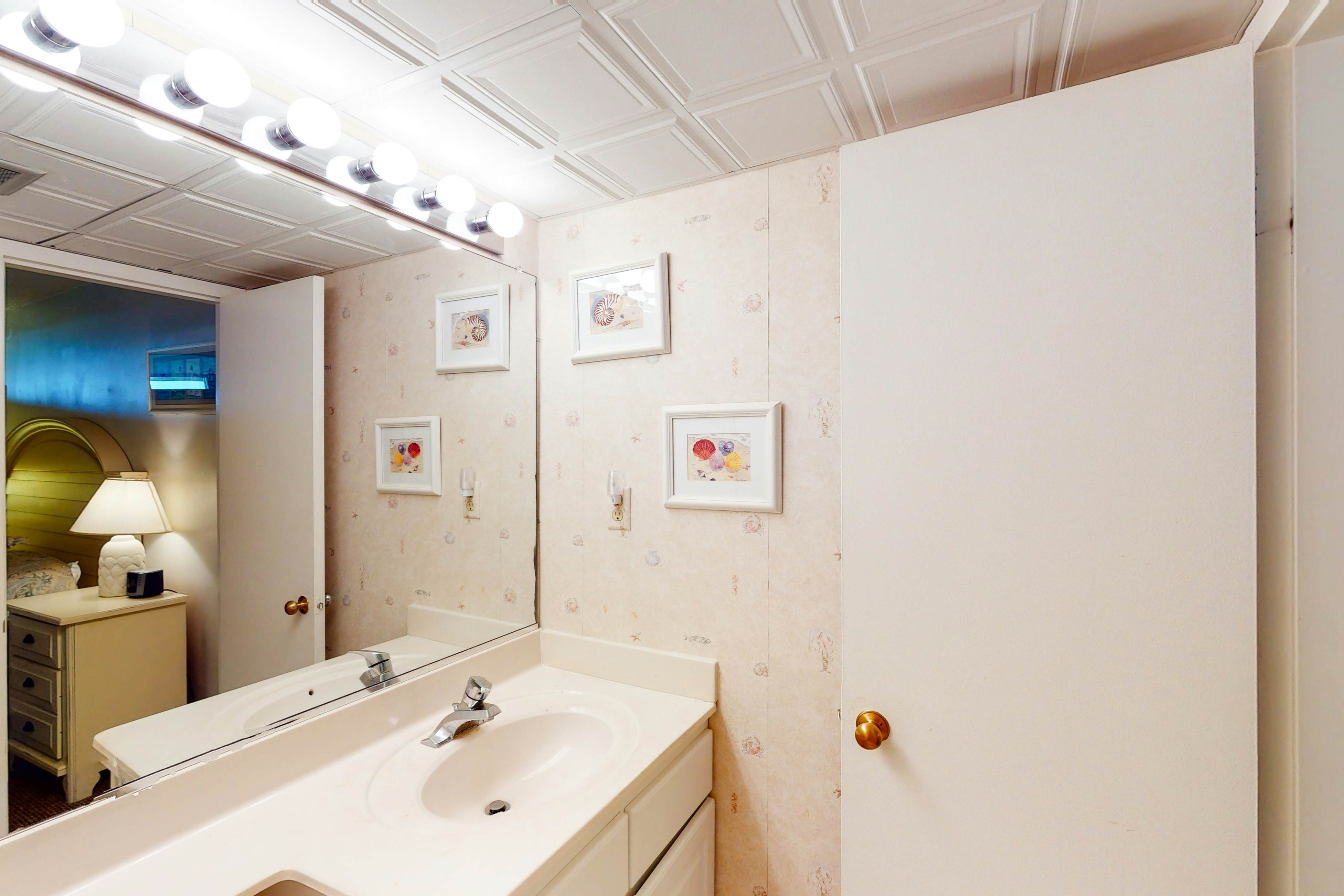 Sea Colony - 709 Dover House Rd