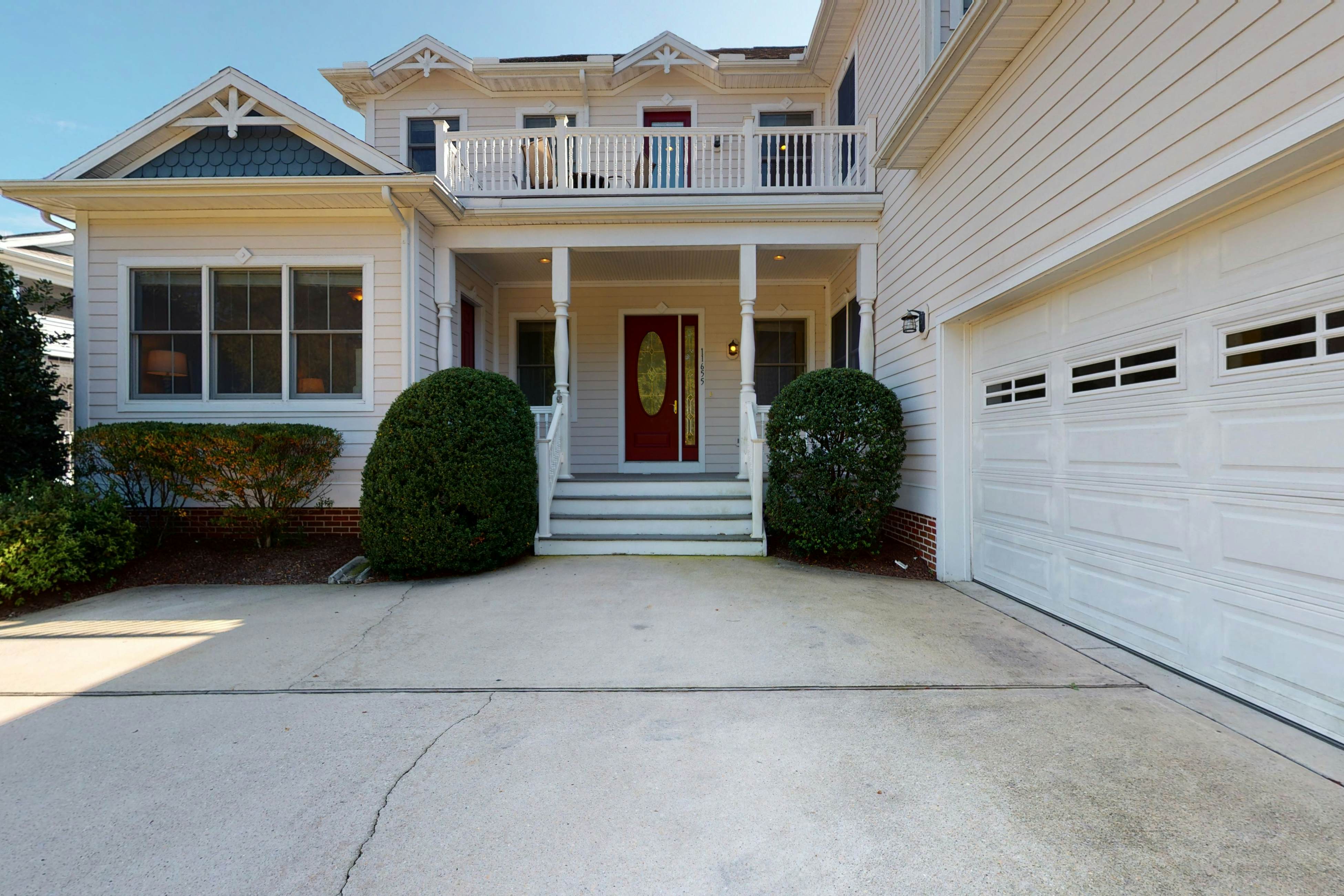 Bayside Resort - 11655 Resort Dr