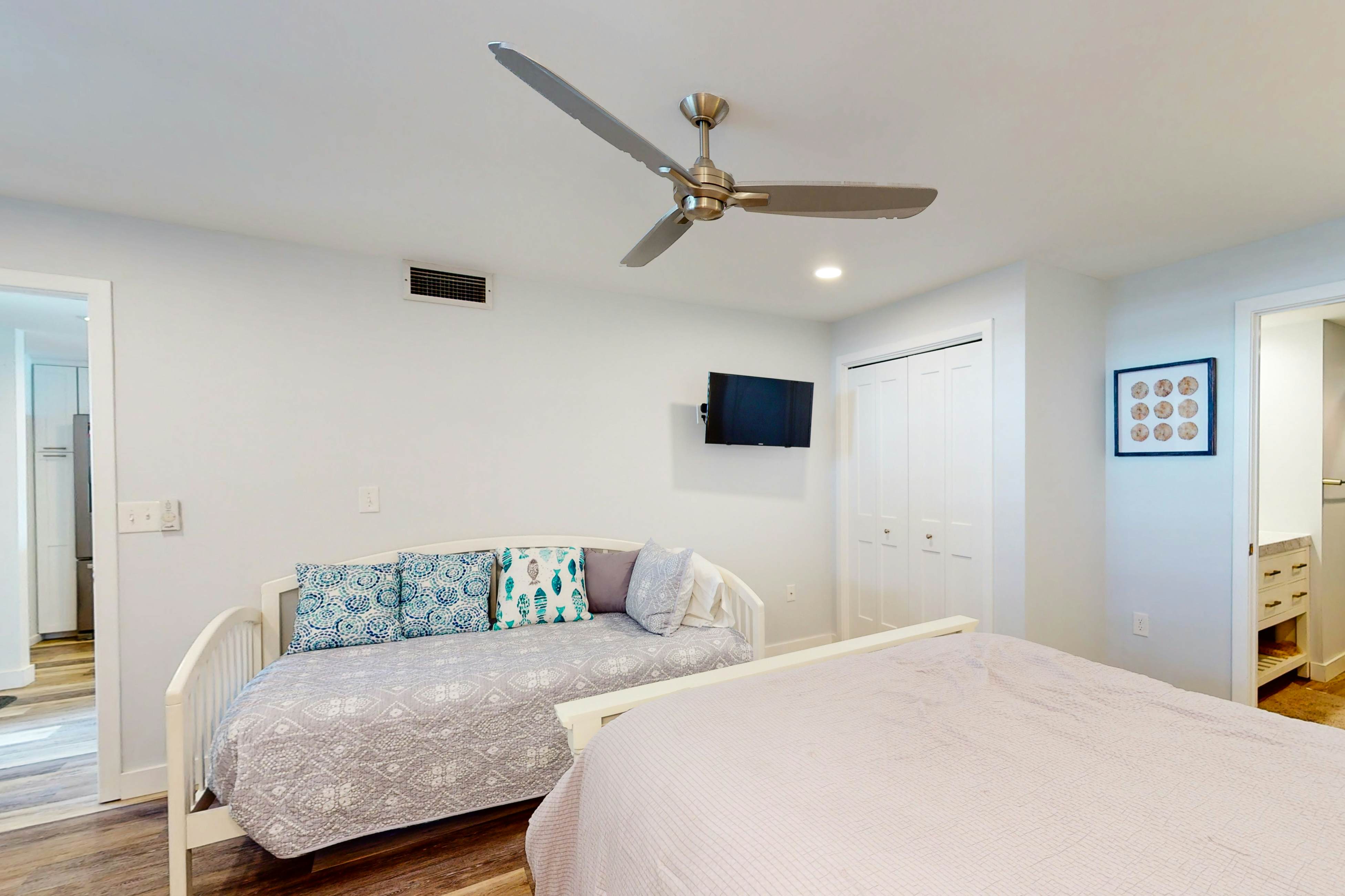 Sea Colony - 1105S Edgewater House Rd