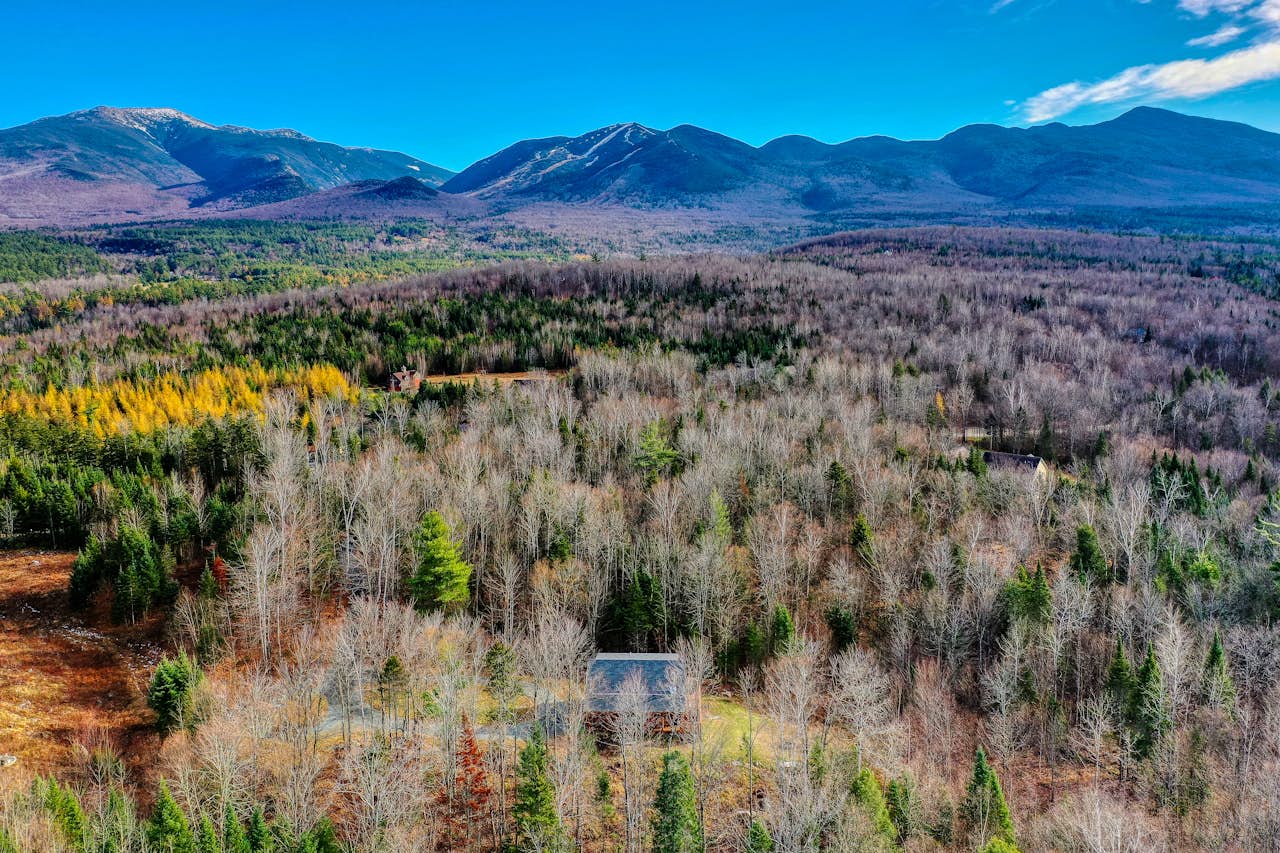 Private Franconia Log Cabin 4 BD Franconia, NH Vacation Rental Vacasa