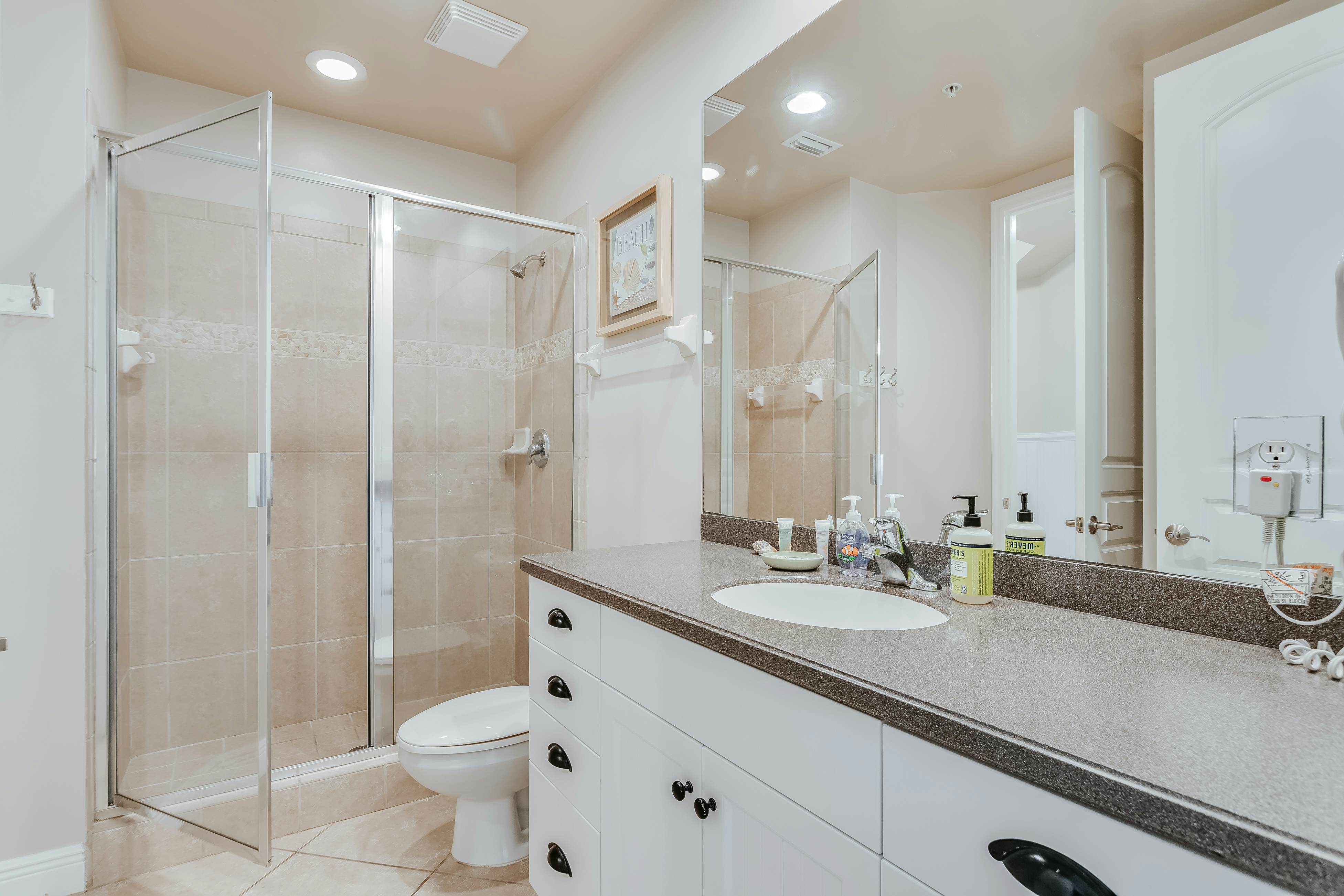 Whitecap Condo Beach View Splendor