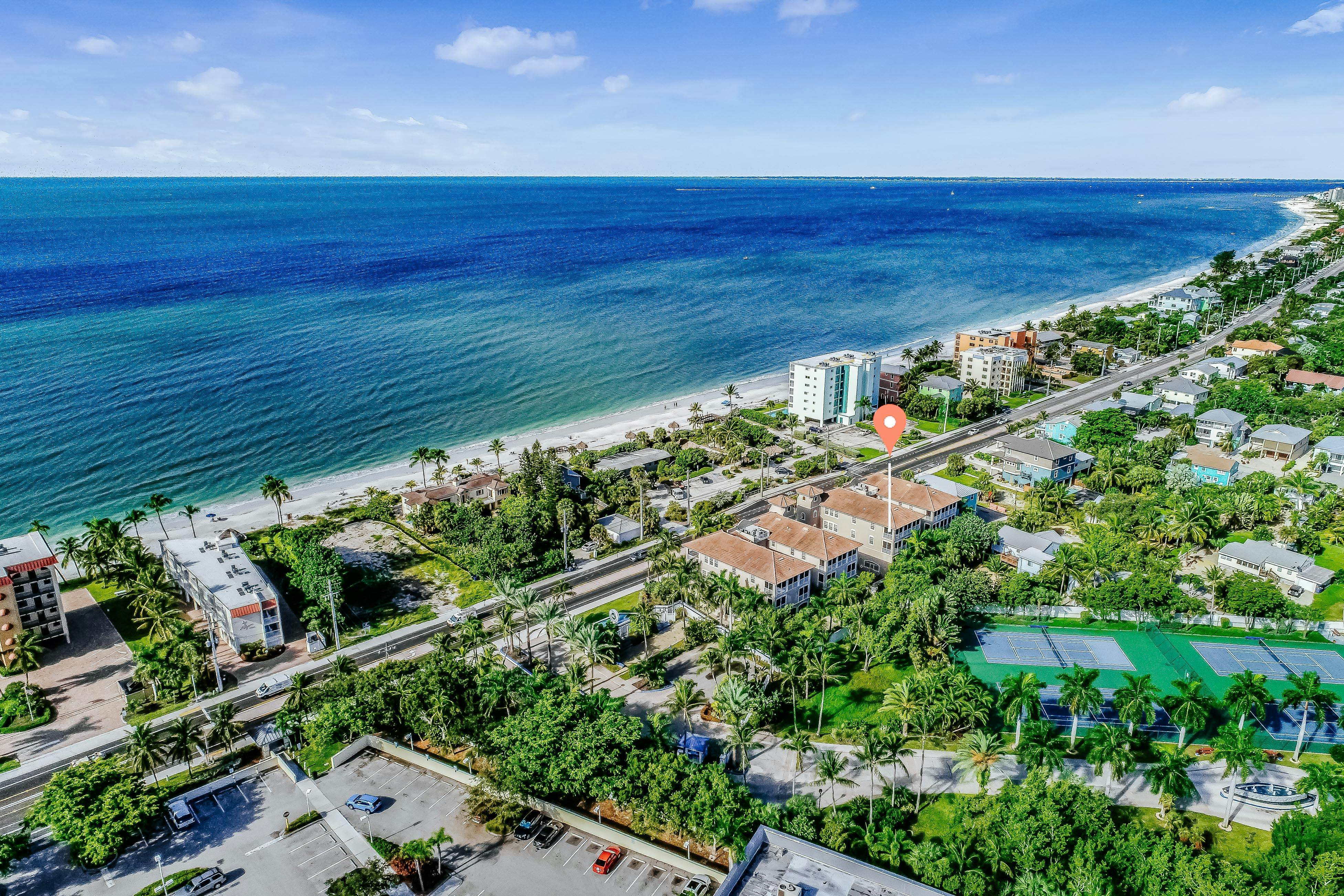 Whitecap Condo Beach View Splendor