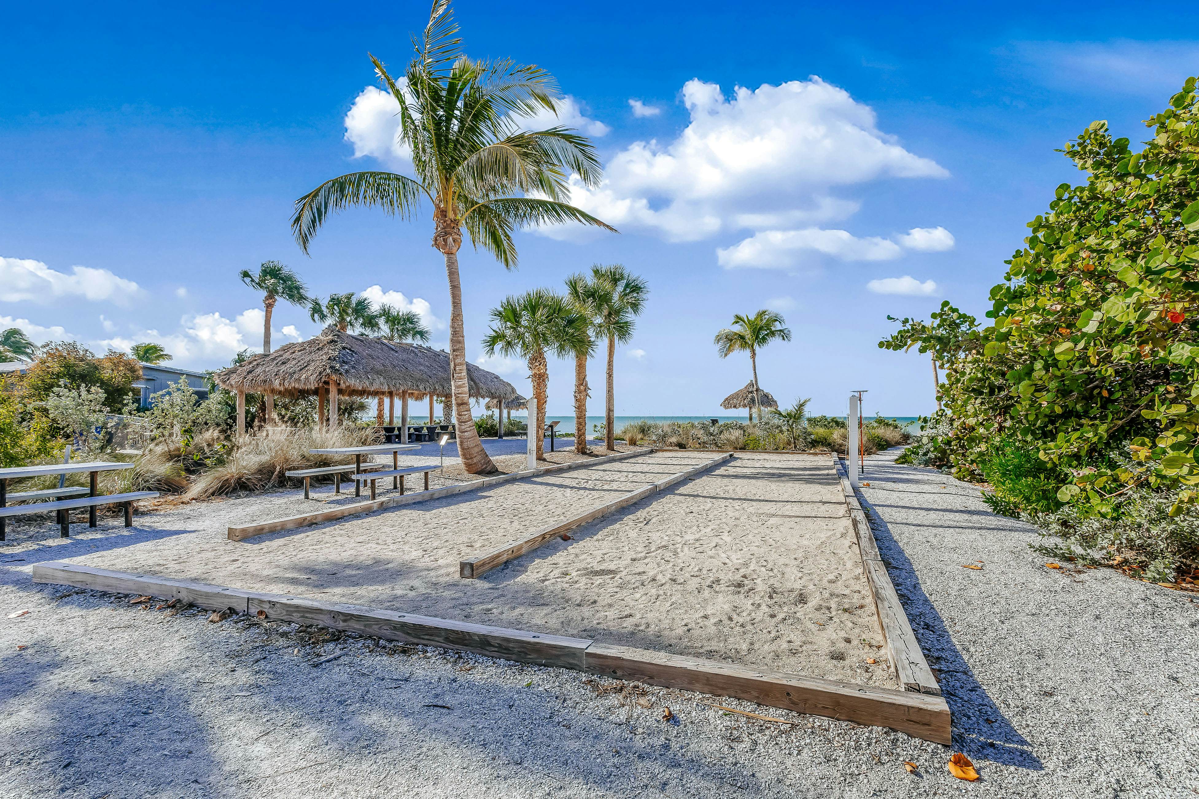 Whitecap Condo Beach View Splendor