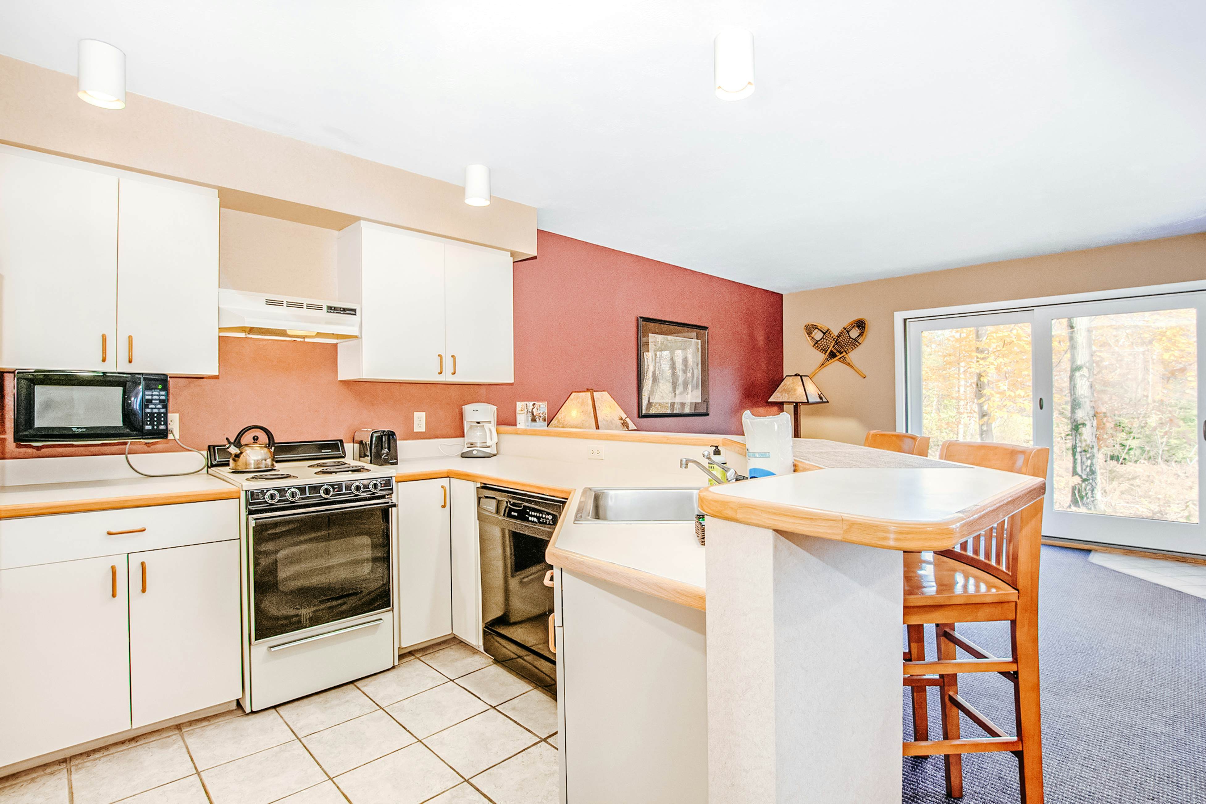 Crystal Mountain Condo -  Wintergreen 535